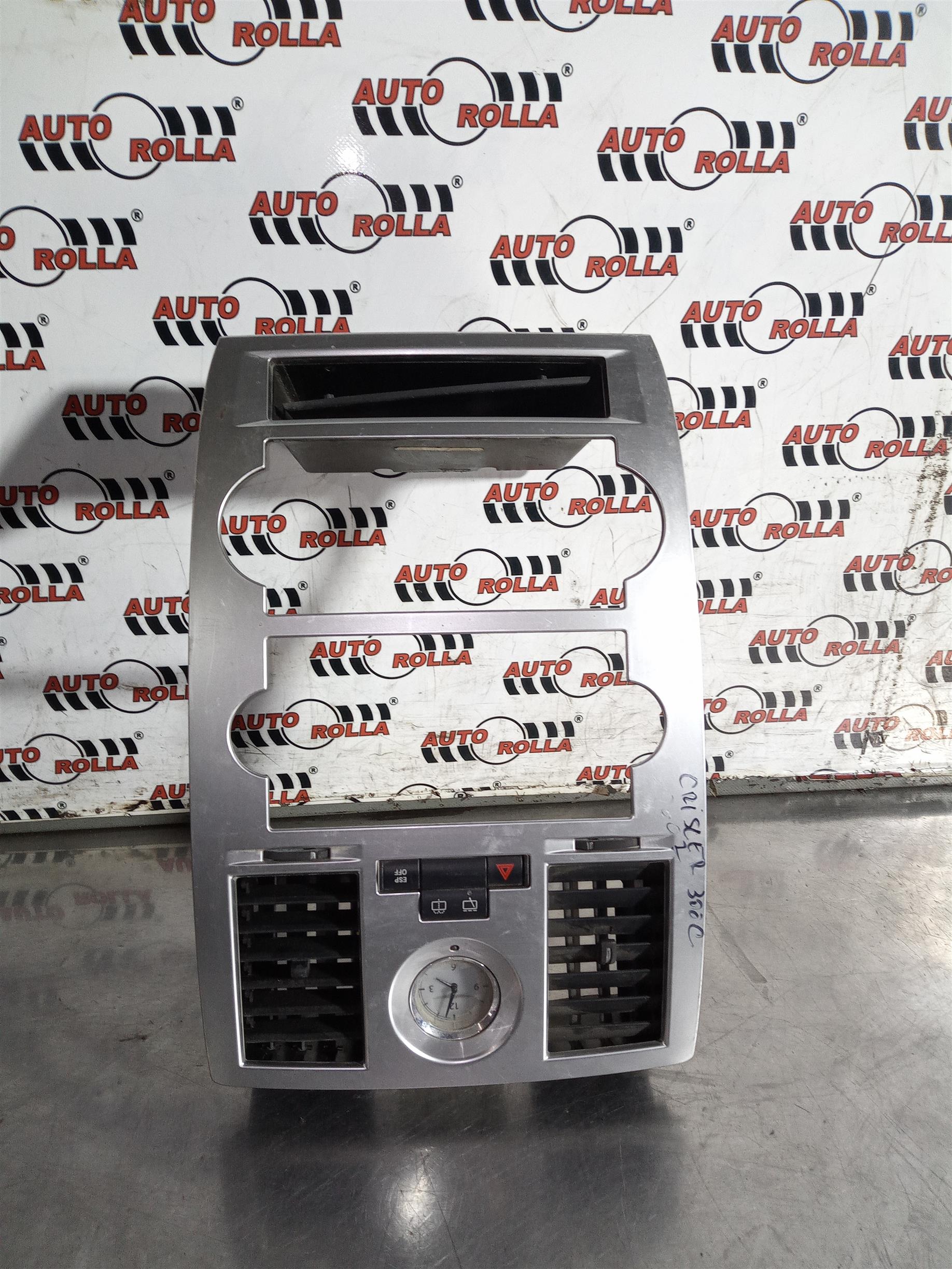 Grila aerisire bord +ornament Chrysler 300C
