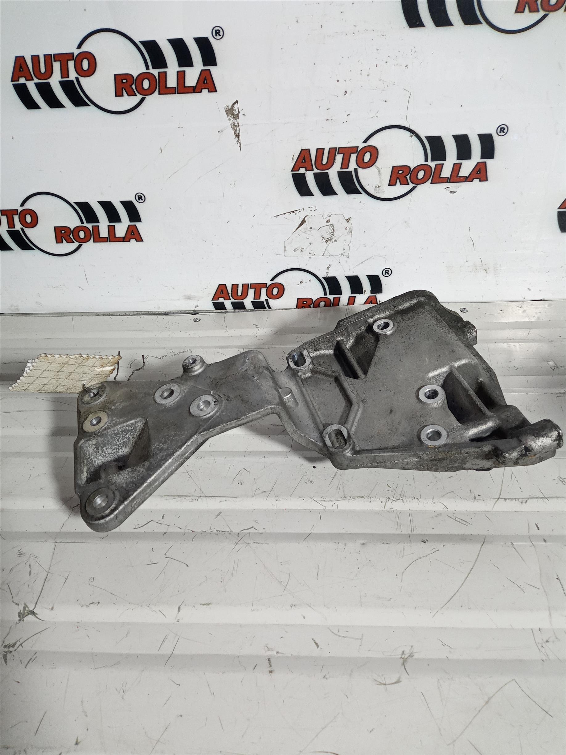 Suport accesorii Volvo XC60 , 2.4, AN 2011