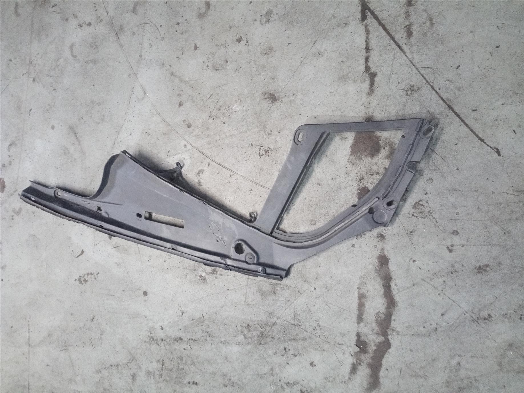 Ornament trager dreapta Bmw F10