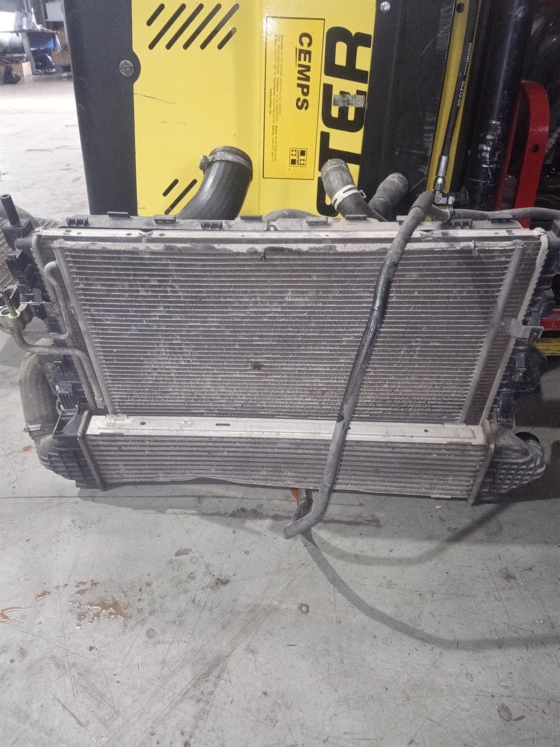 Radiator intercooler Ford Kuga ,2.0d , an 2009