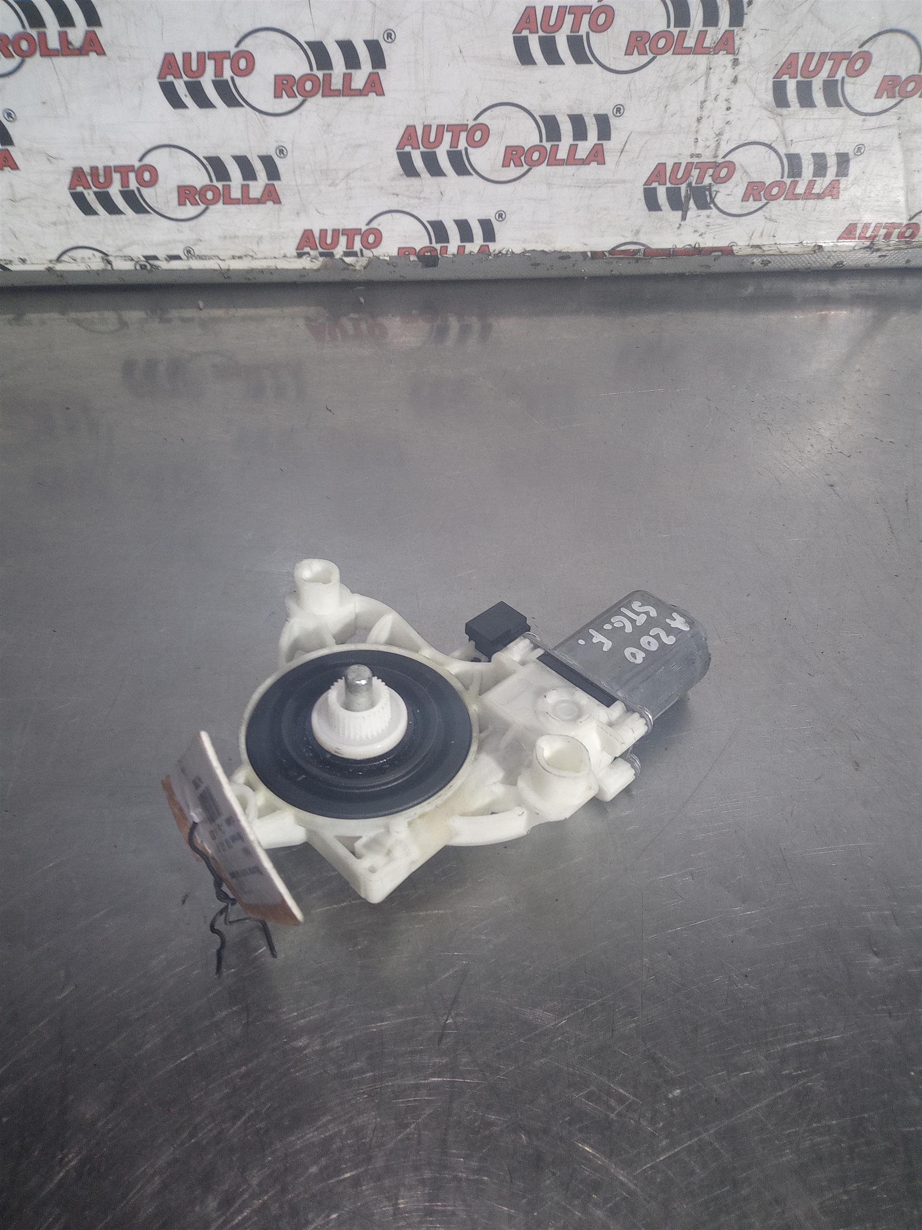 Motoras macara usa stanga fata Mercedes A200 ,W177 ,A class , 1.3s , an 2020