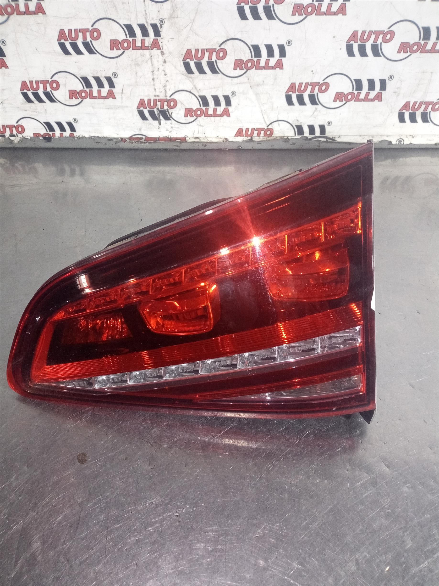 Stop dreapta pe haion Volkswagen Golf 7