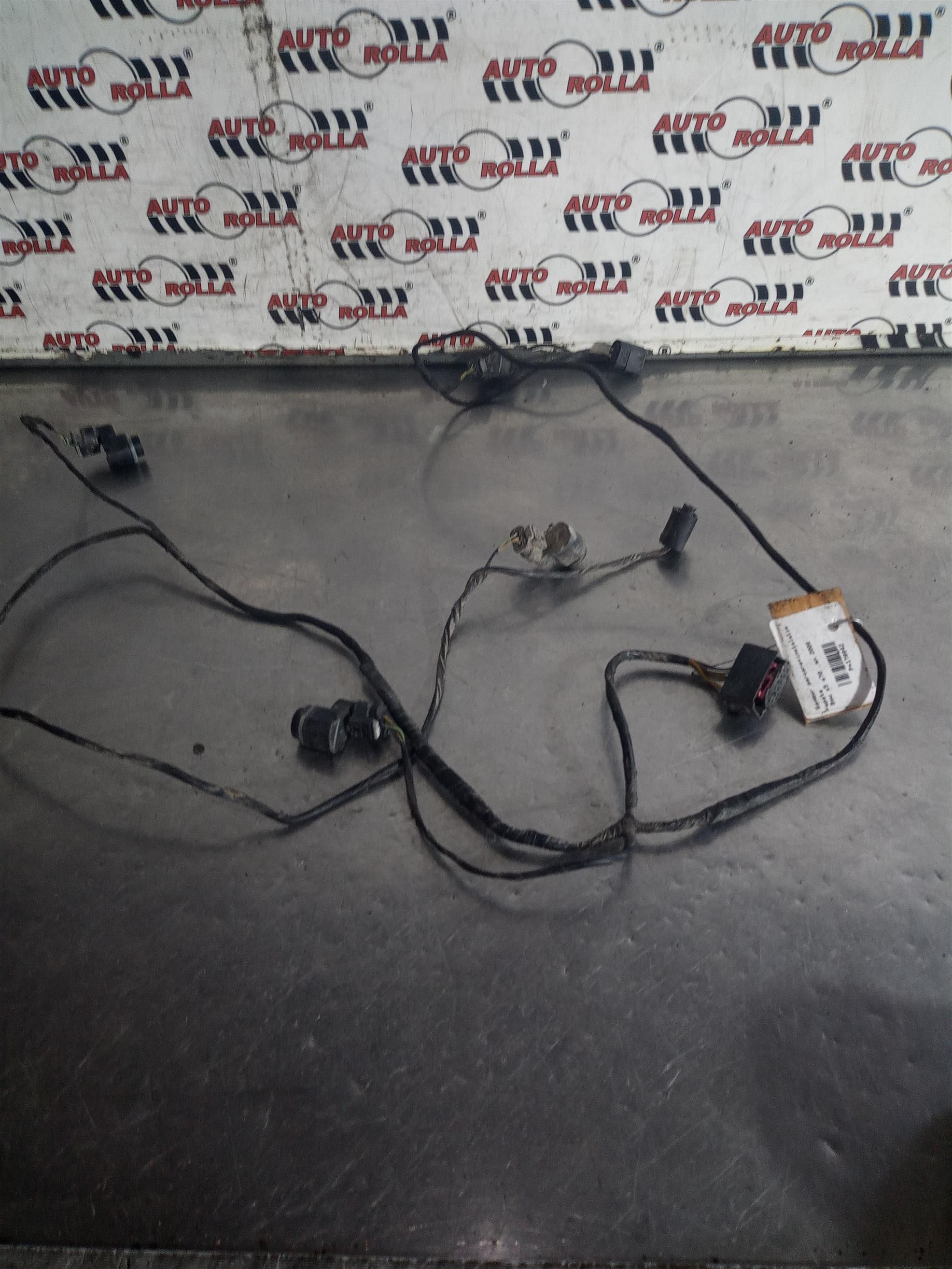 Senzor parcare+instalatie spate Bmw x5 e70 ,an 2008