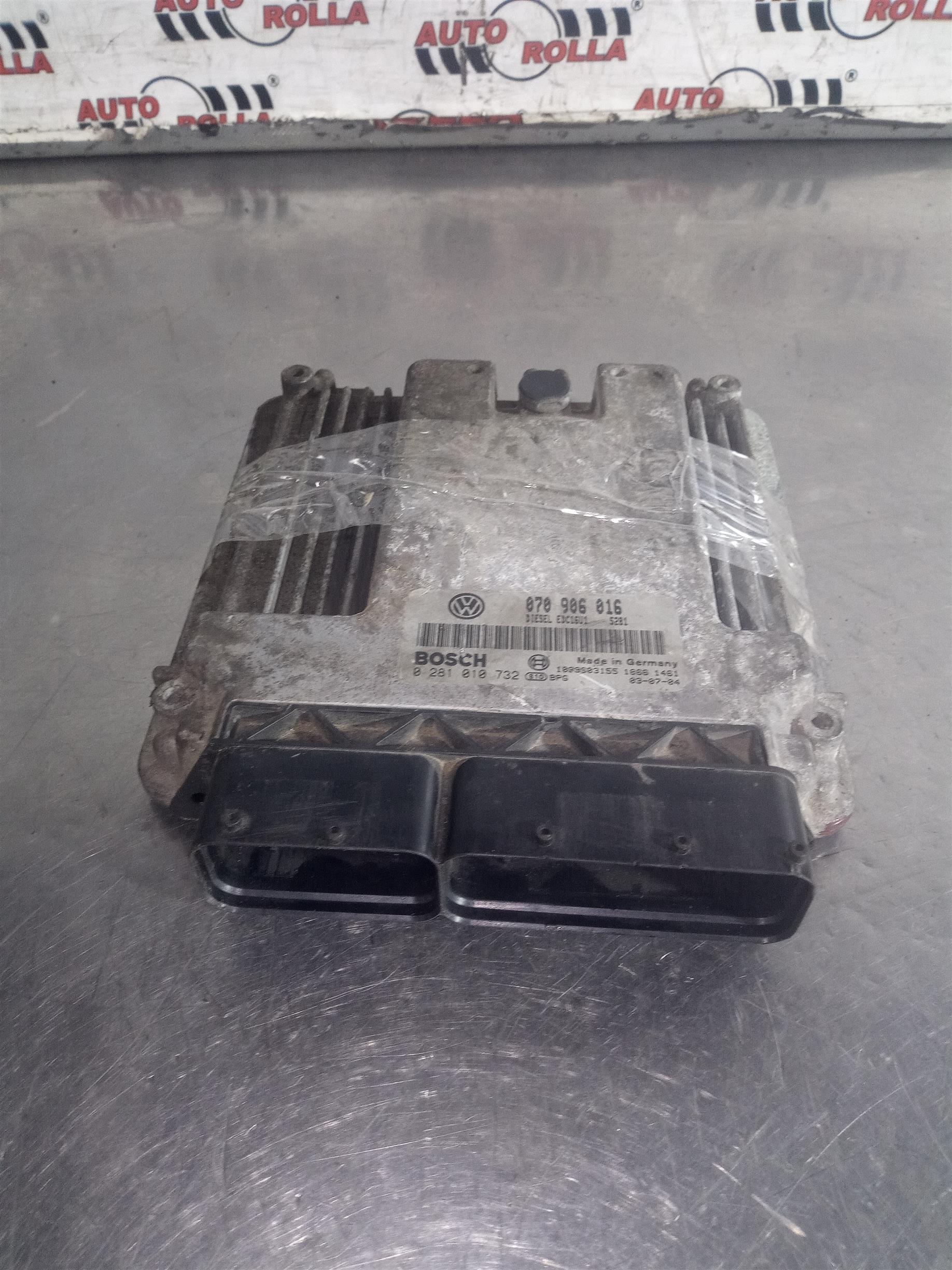 Calculator motor Volkswagen T5 , 2.5TD , AN 2006