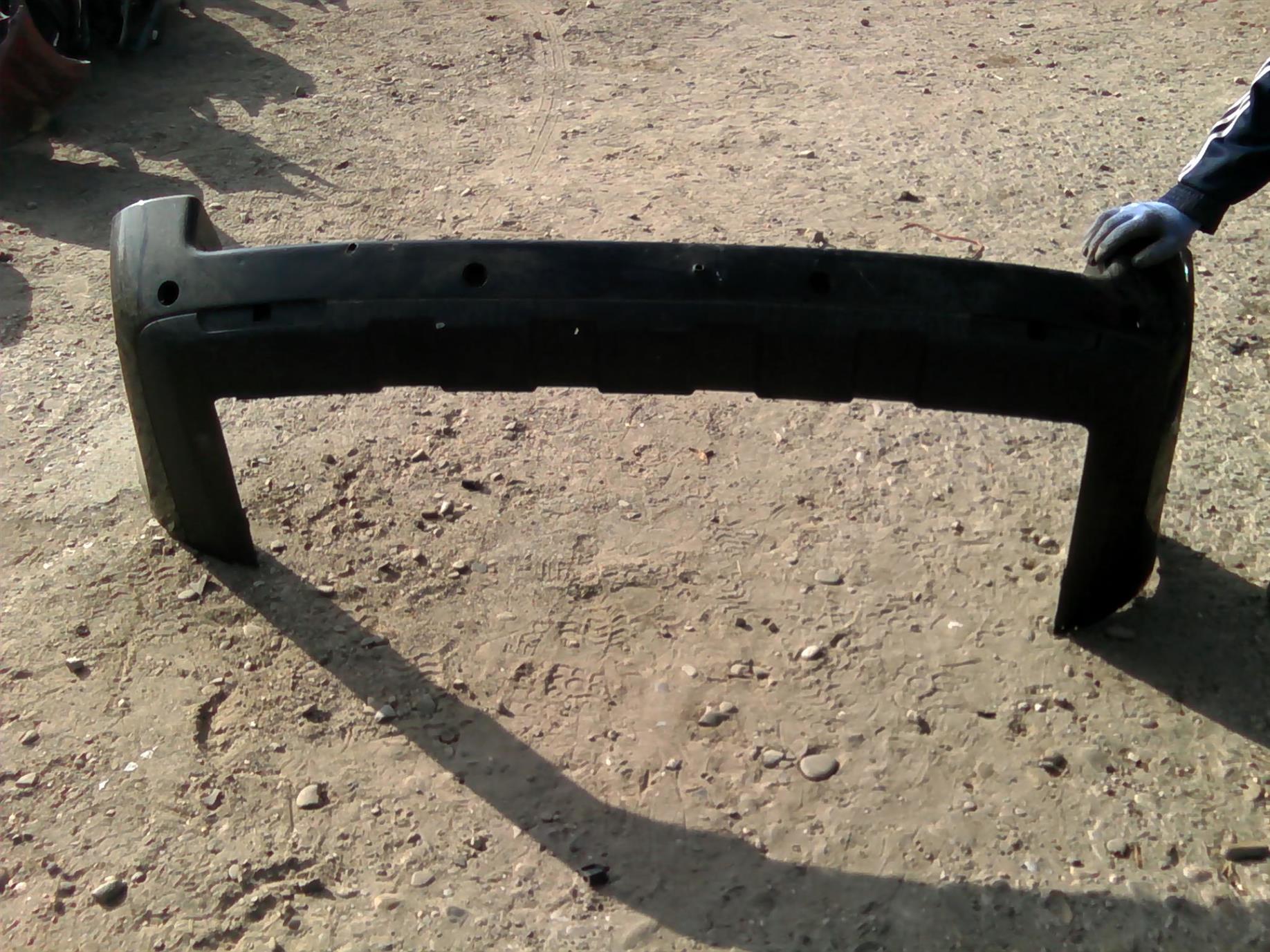bara spate Mitsubishi Pajero Sport