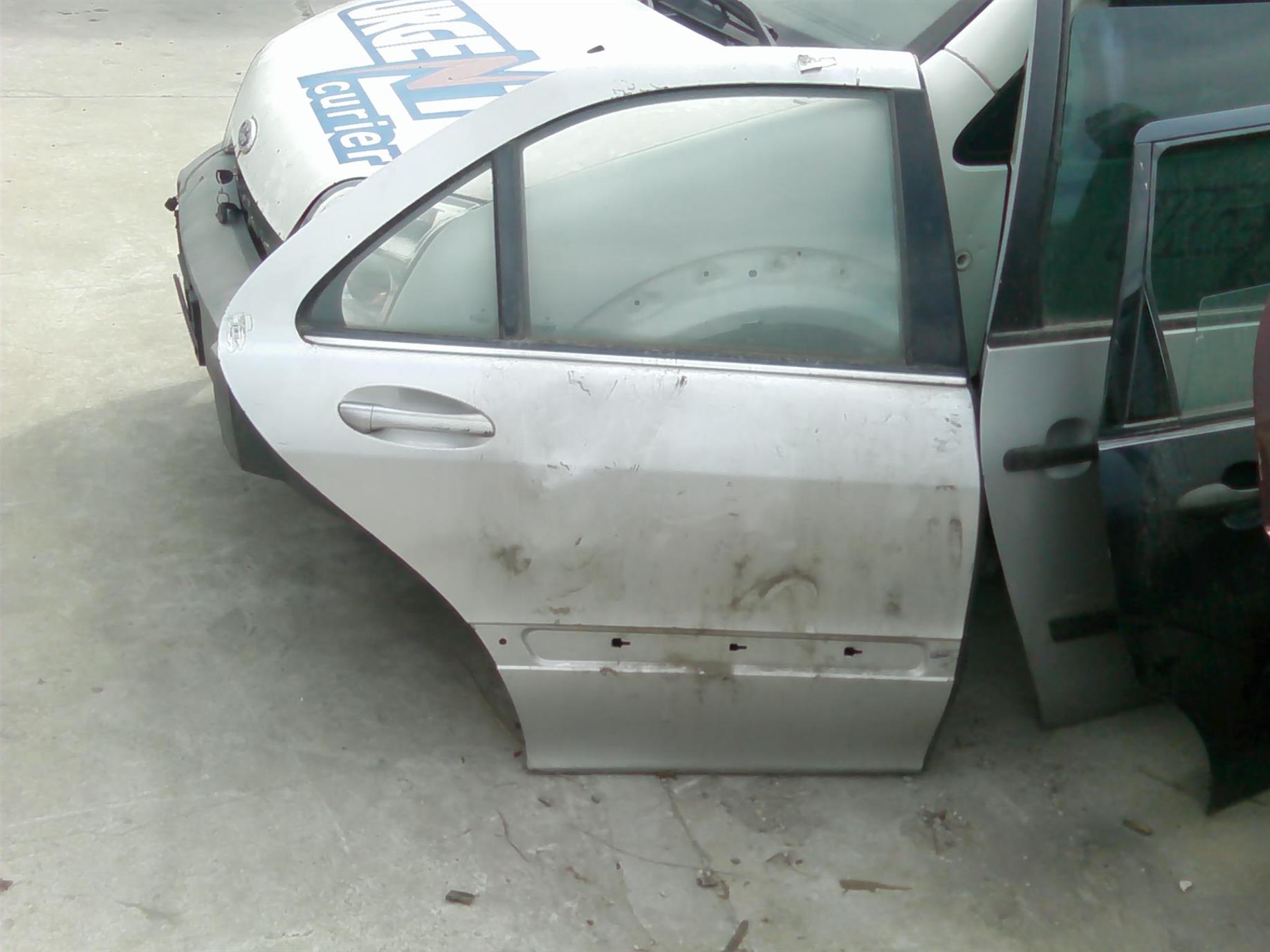 usa dreapta spate Mercedes Sclass W220
