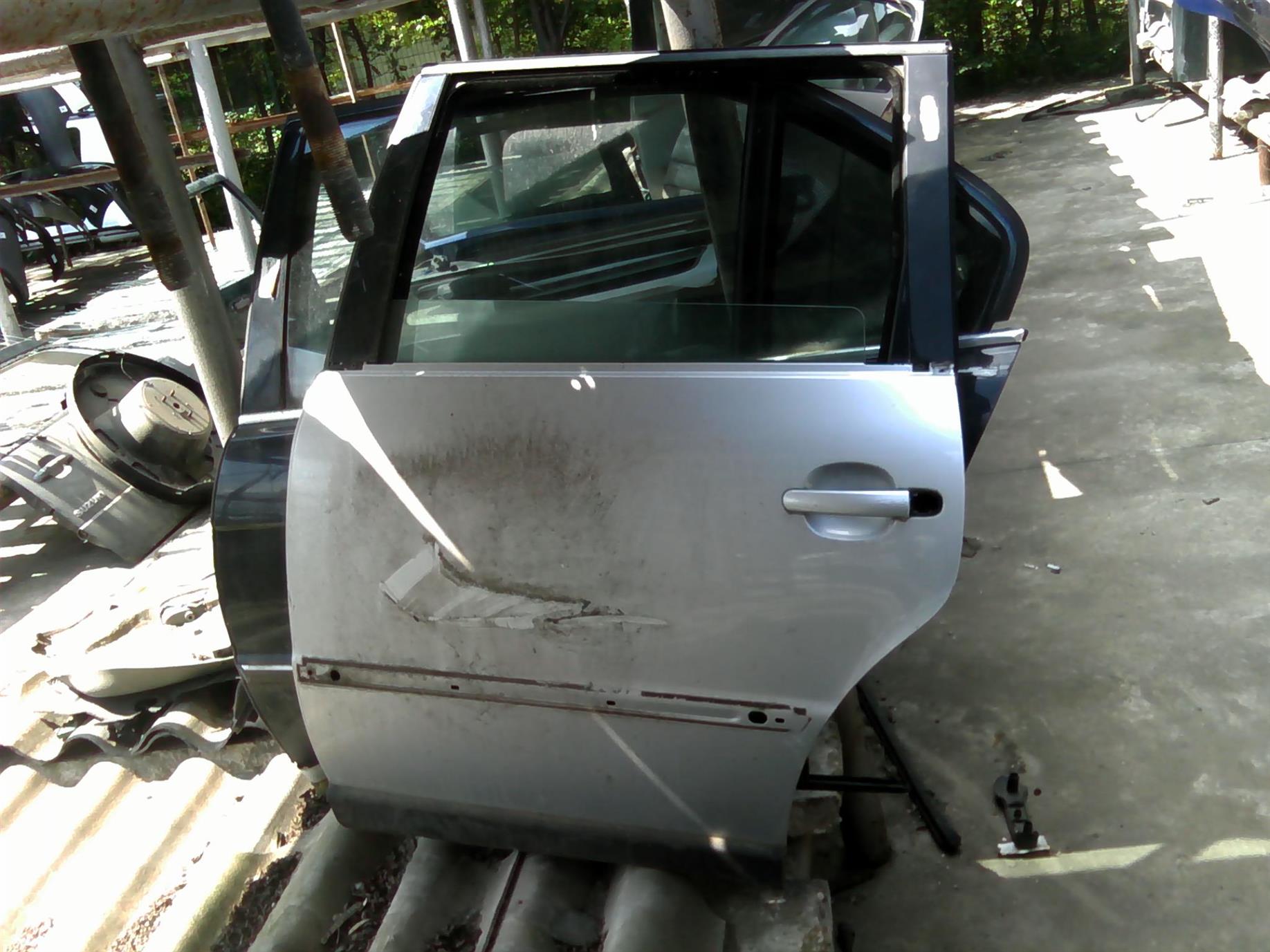 usa stanga spate Volkswagen Passat B5