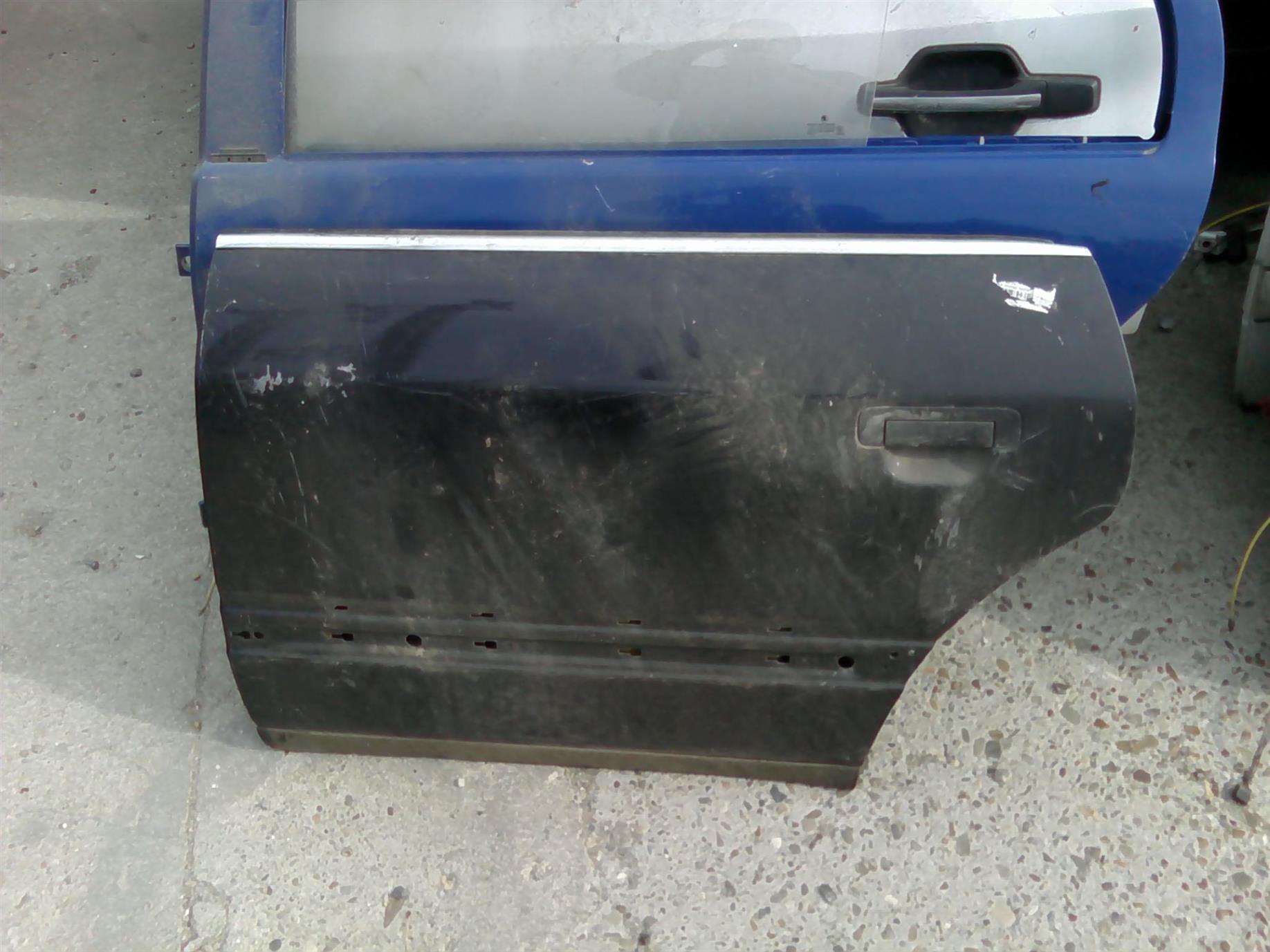 usa stanga spate Audi A6
