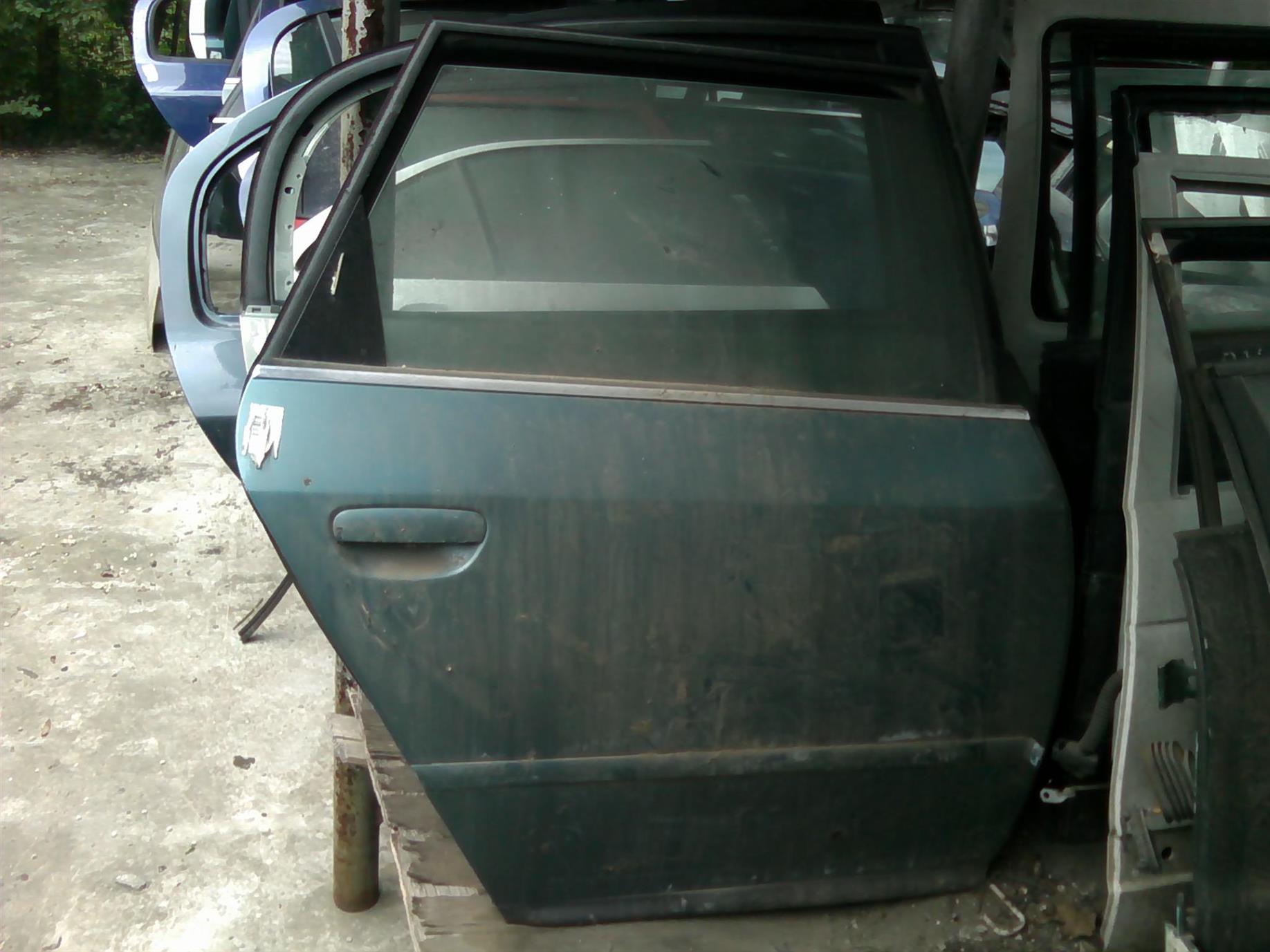 usa dreapta spate completa Audi A6, an 2002