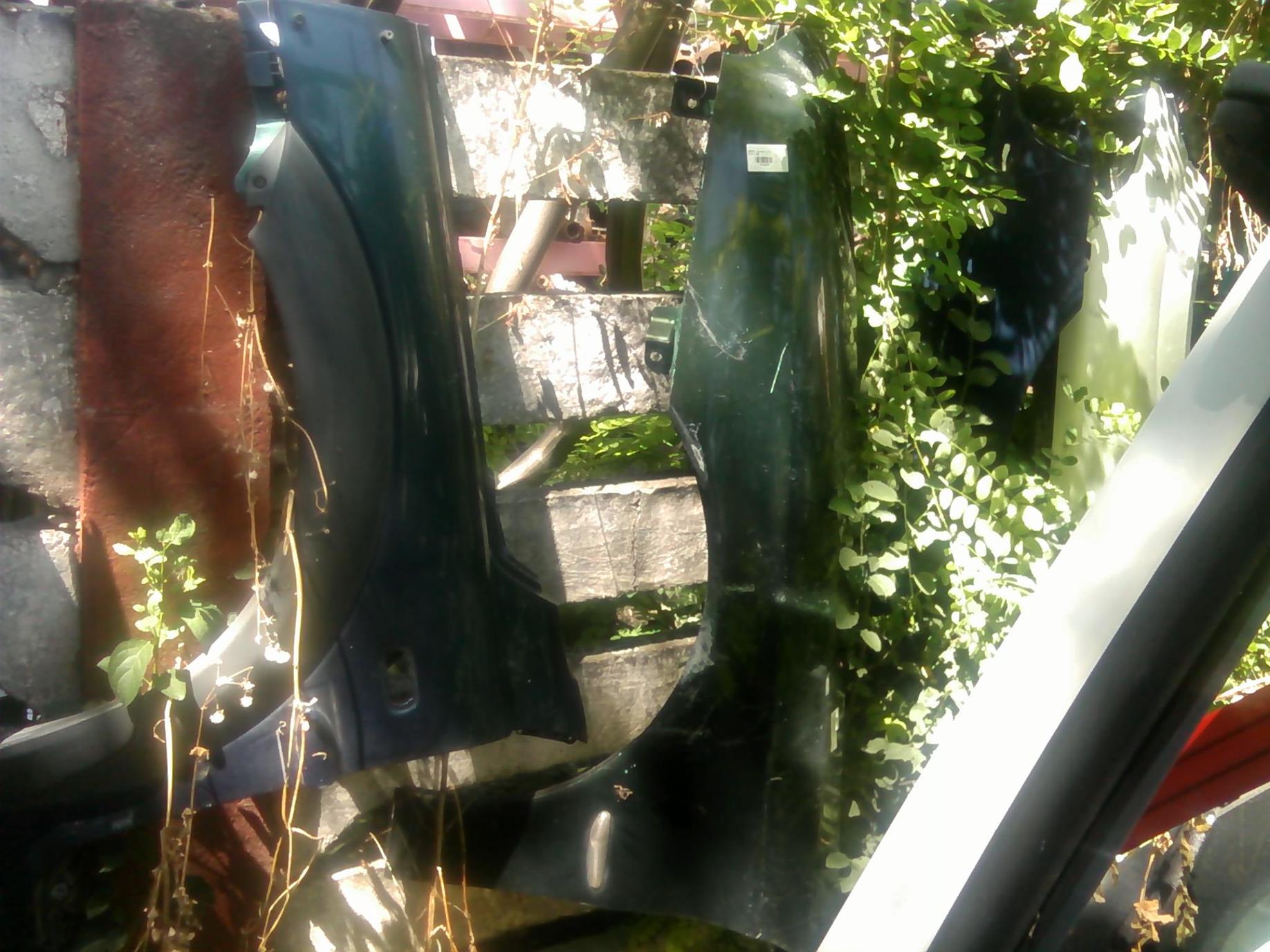 aripa stanga fata Alfa Romeo 166