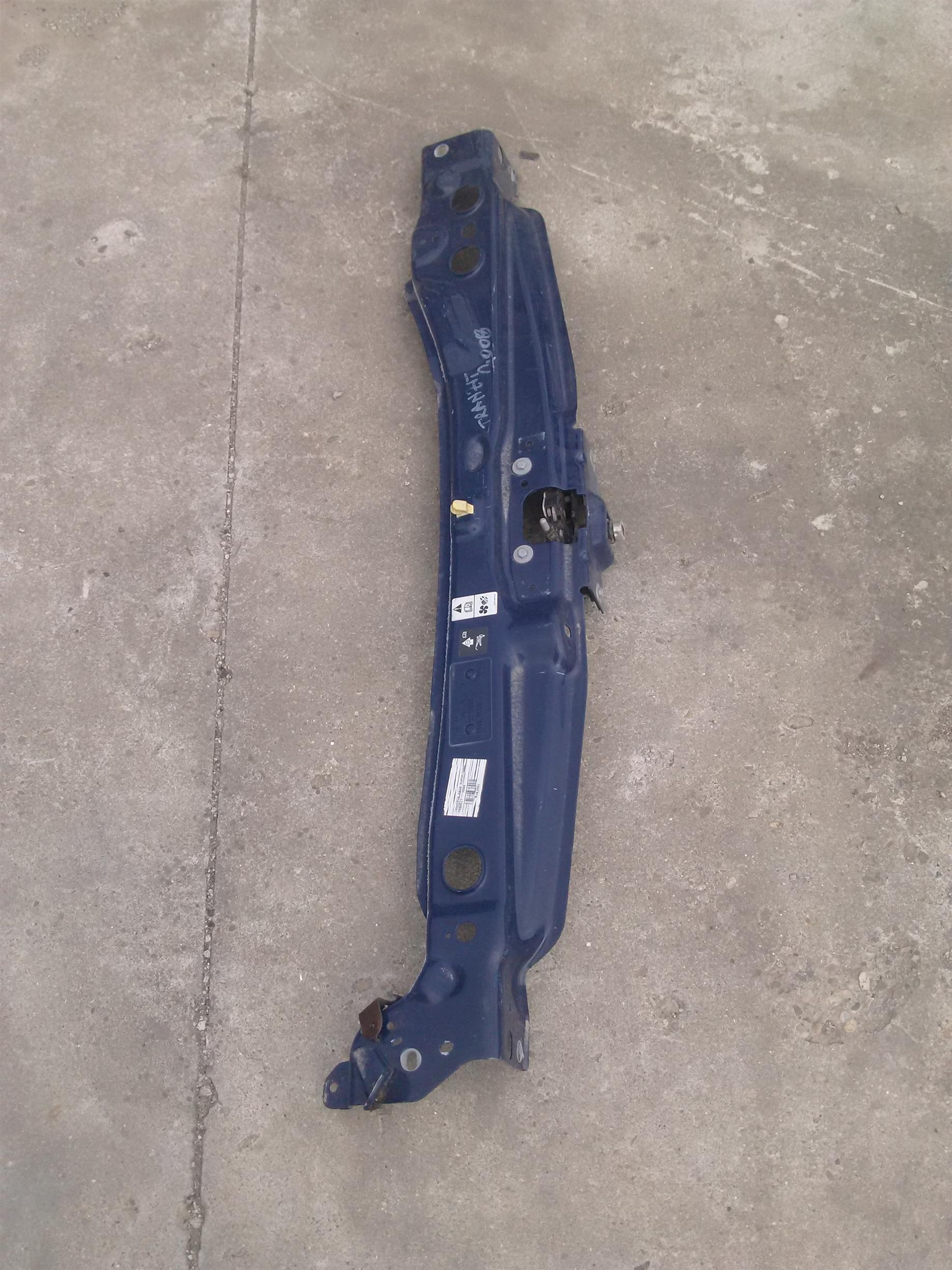 traversa fata superioara Ford Transit, an 2008
