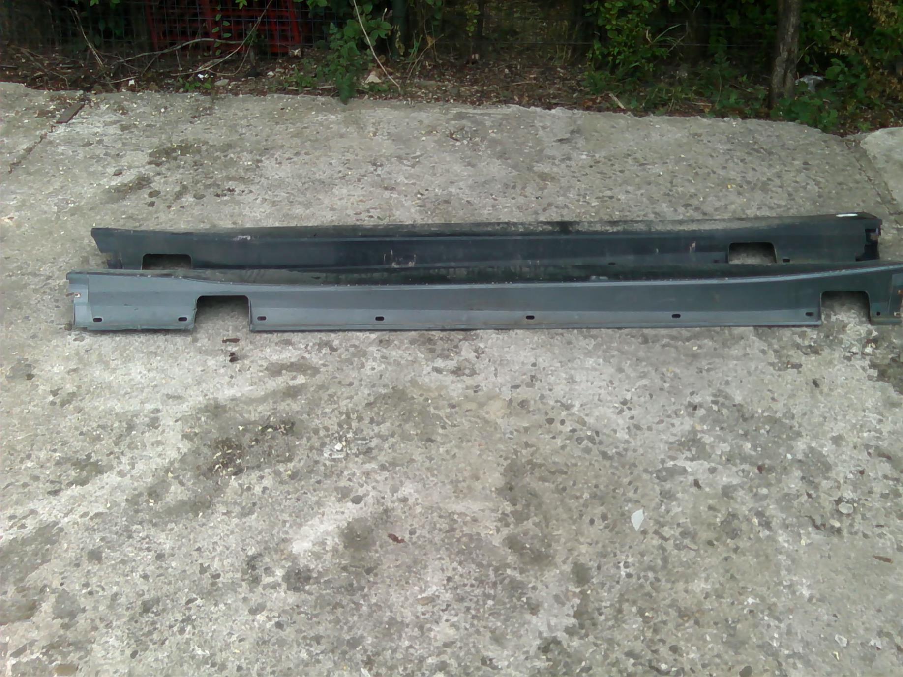 prag fals stanga+dreapta BMW E60