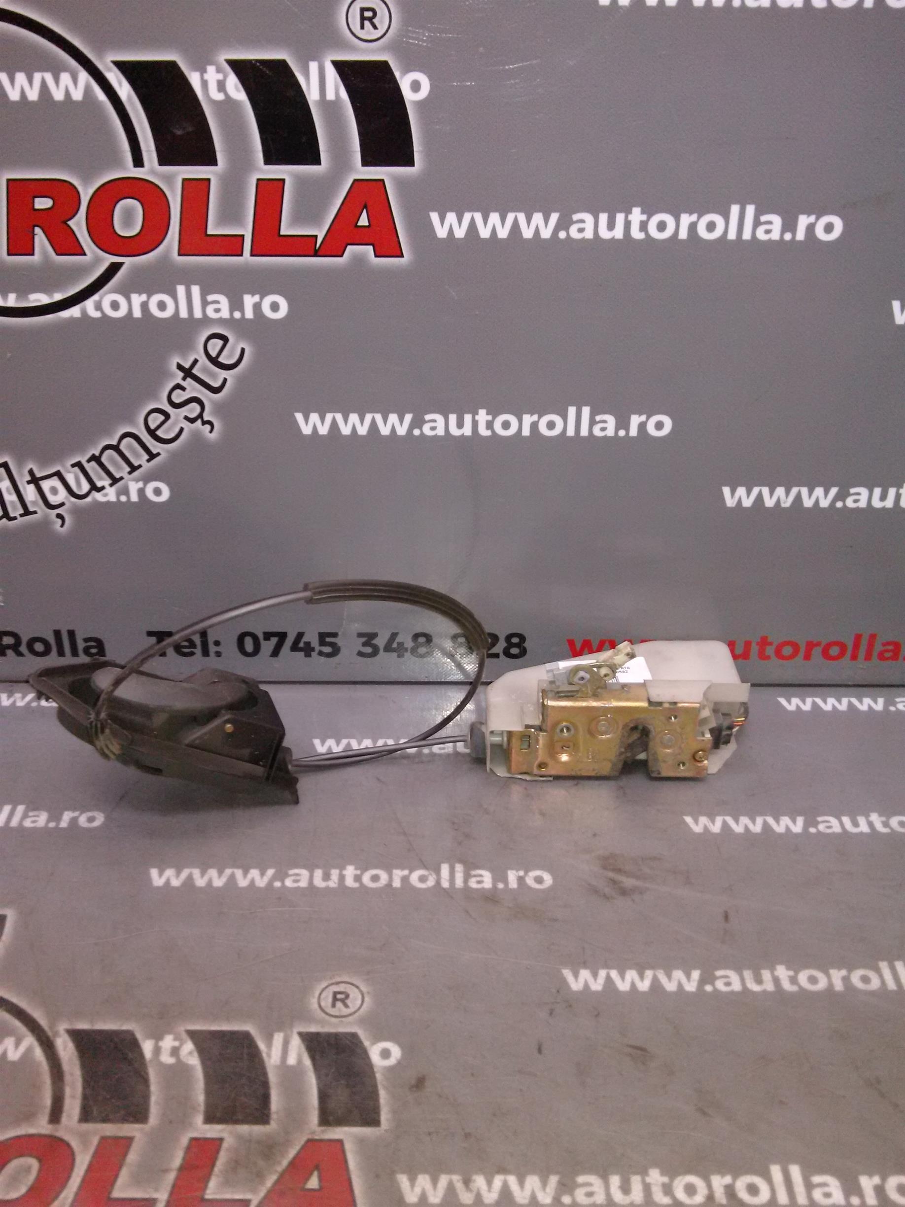 clemaliera usa dreapta fata Ford KA 1.3S, an 2001