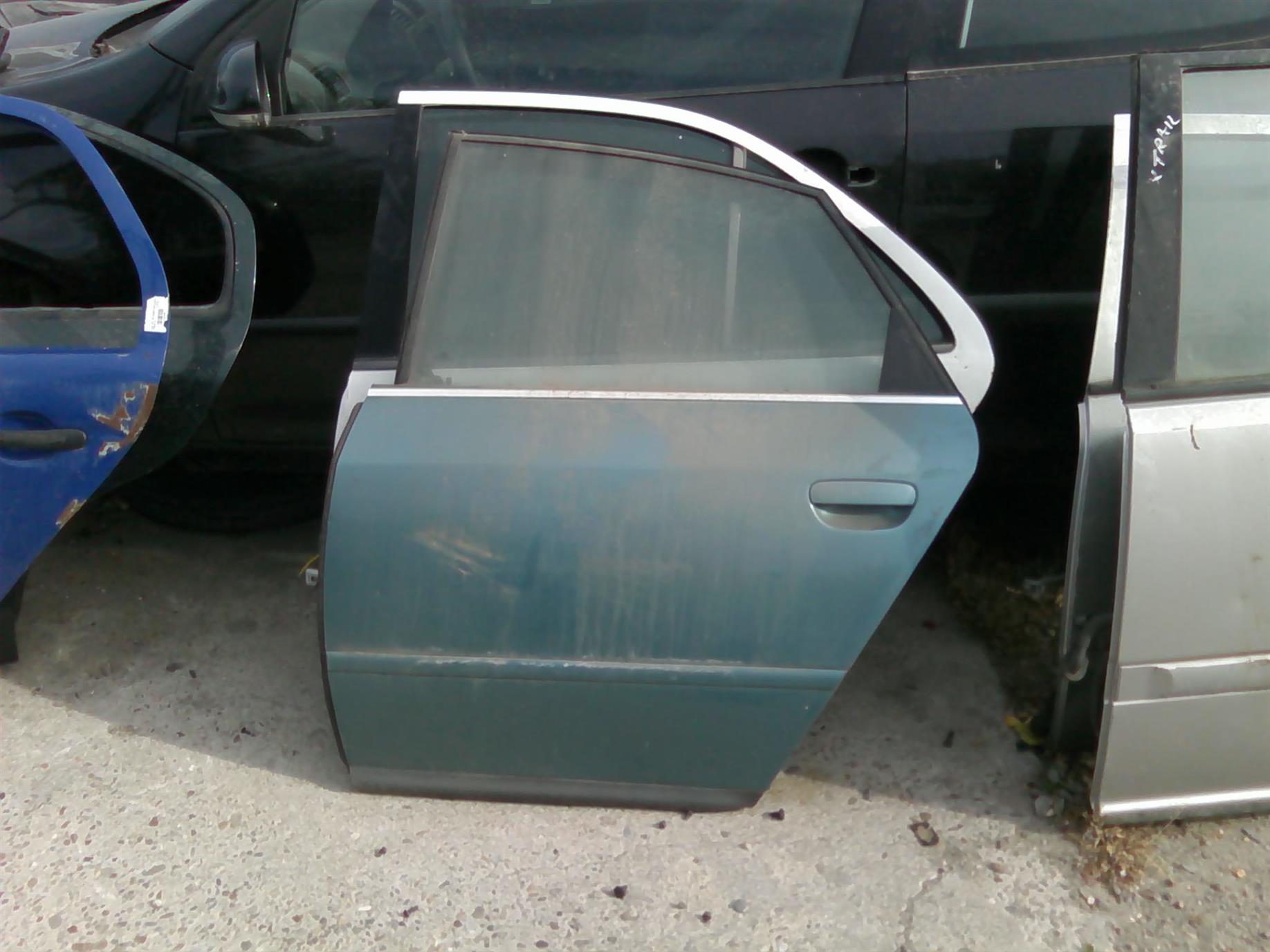 usa stanga spate completa Audi A6, an 2001