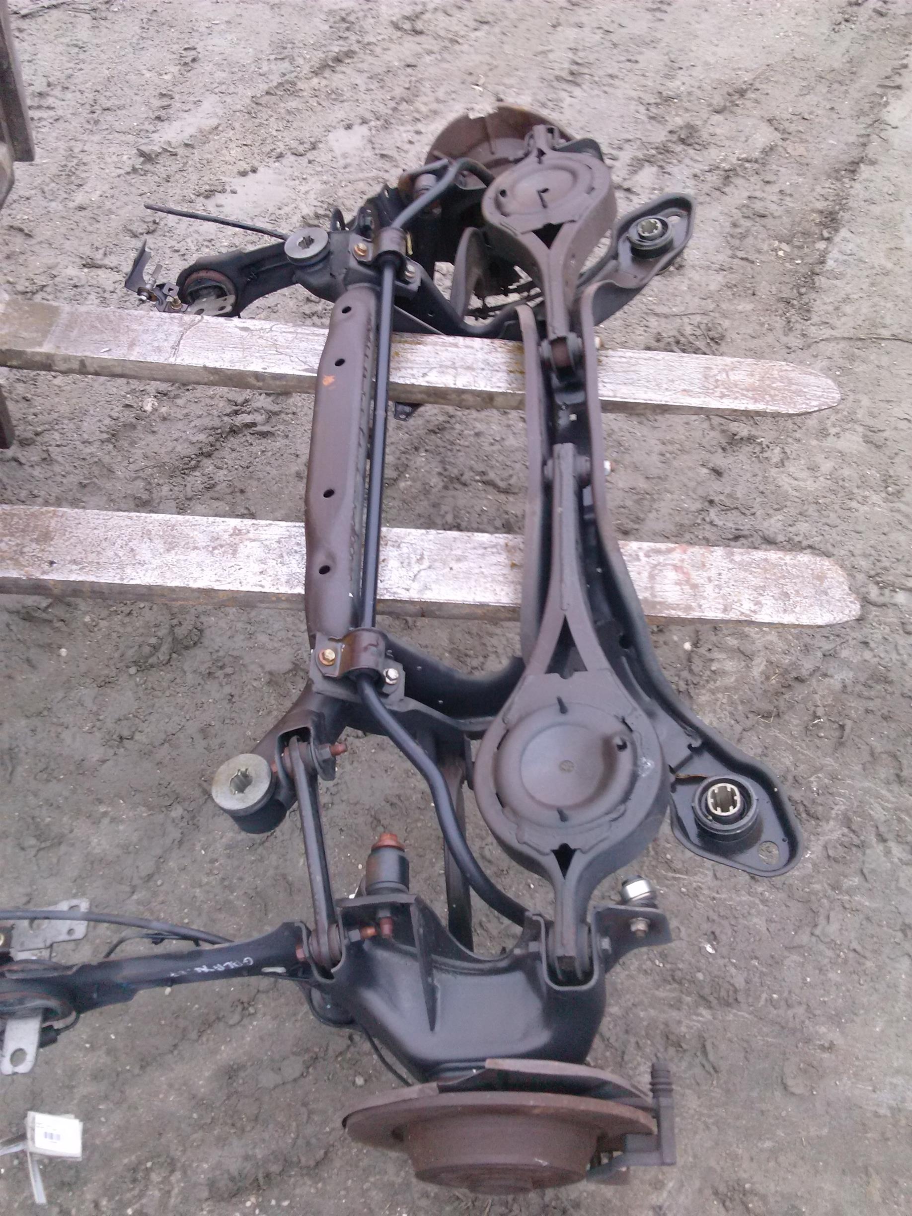 punte spate Ford Galaxy 2.0D an 2007