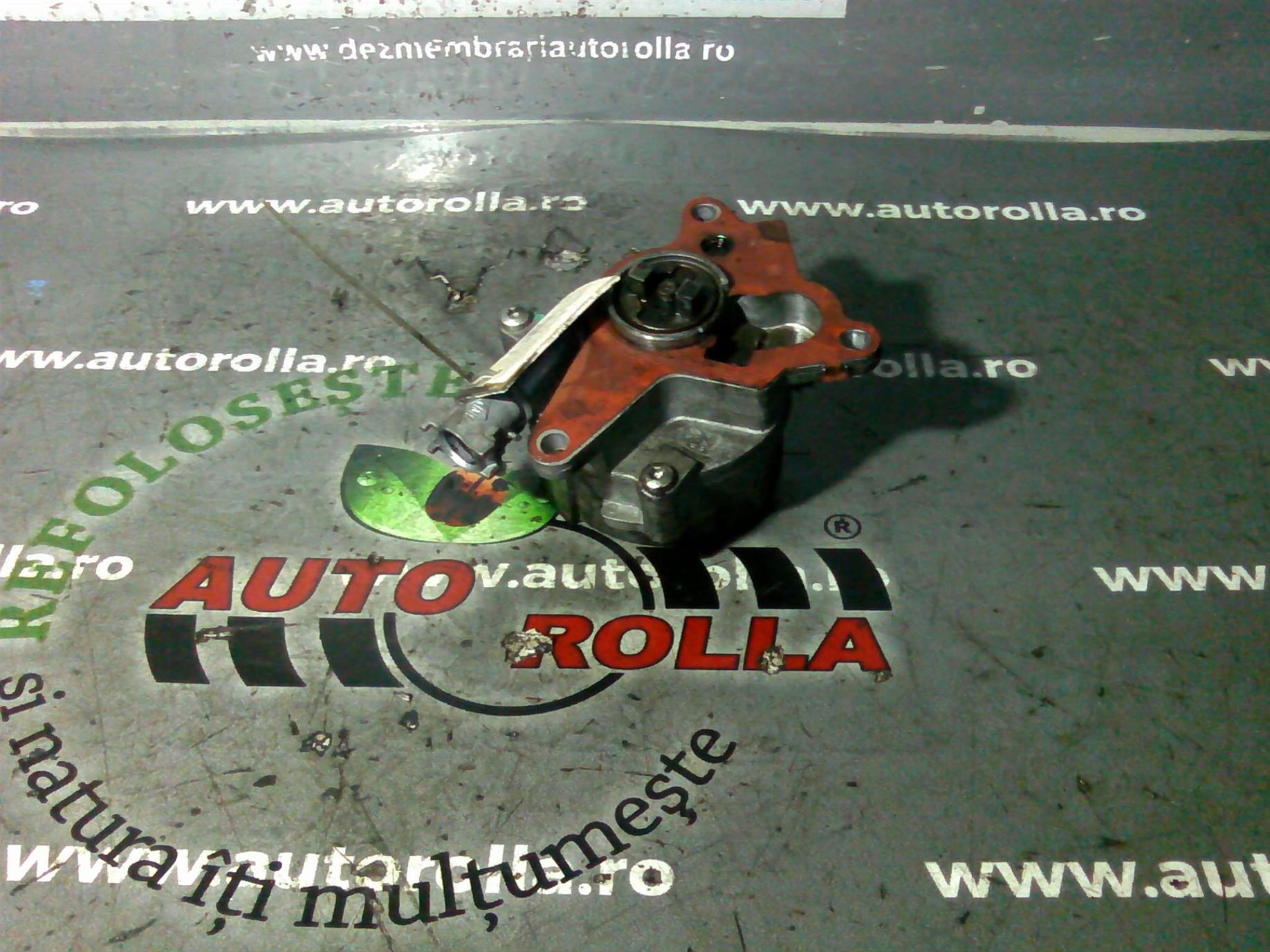 pompa vacuum Opel Vivaro 2.0D, an 2008