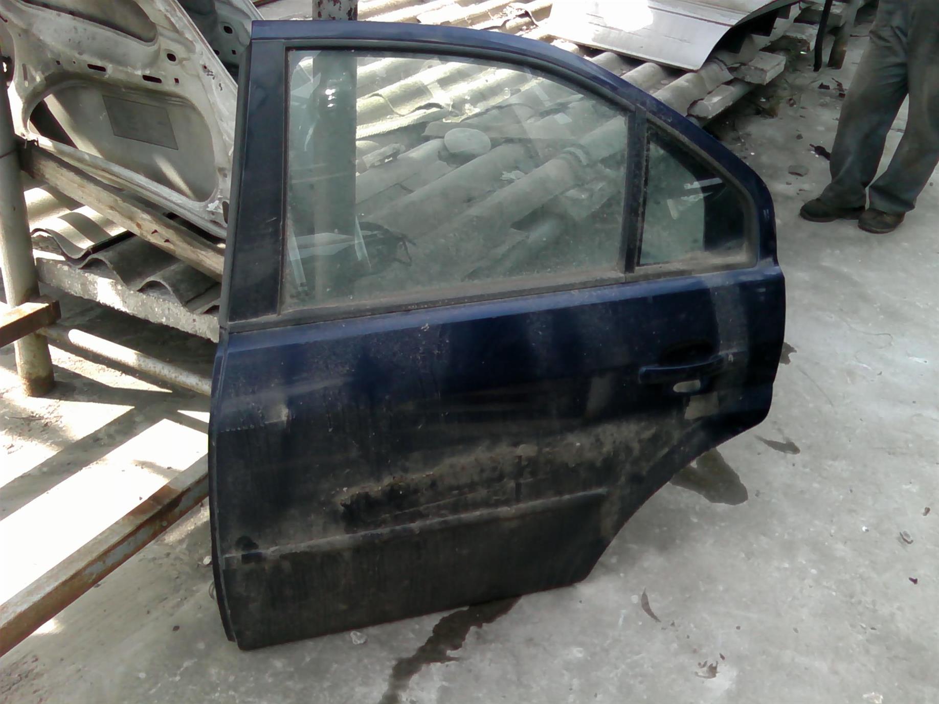usa stanga spate completa Ford Mondeo