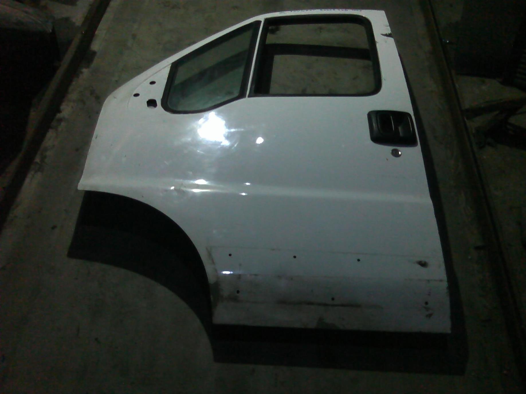 usa stanga fata completa Peugeot Boxer, 2.8D an 2002