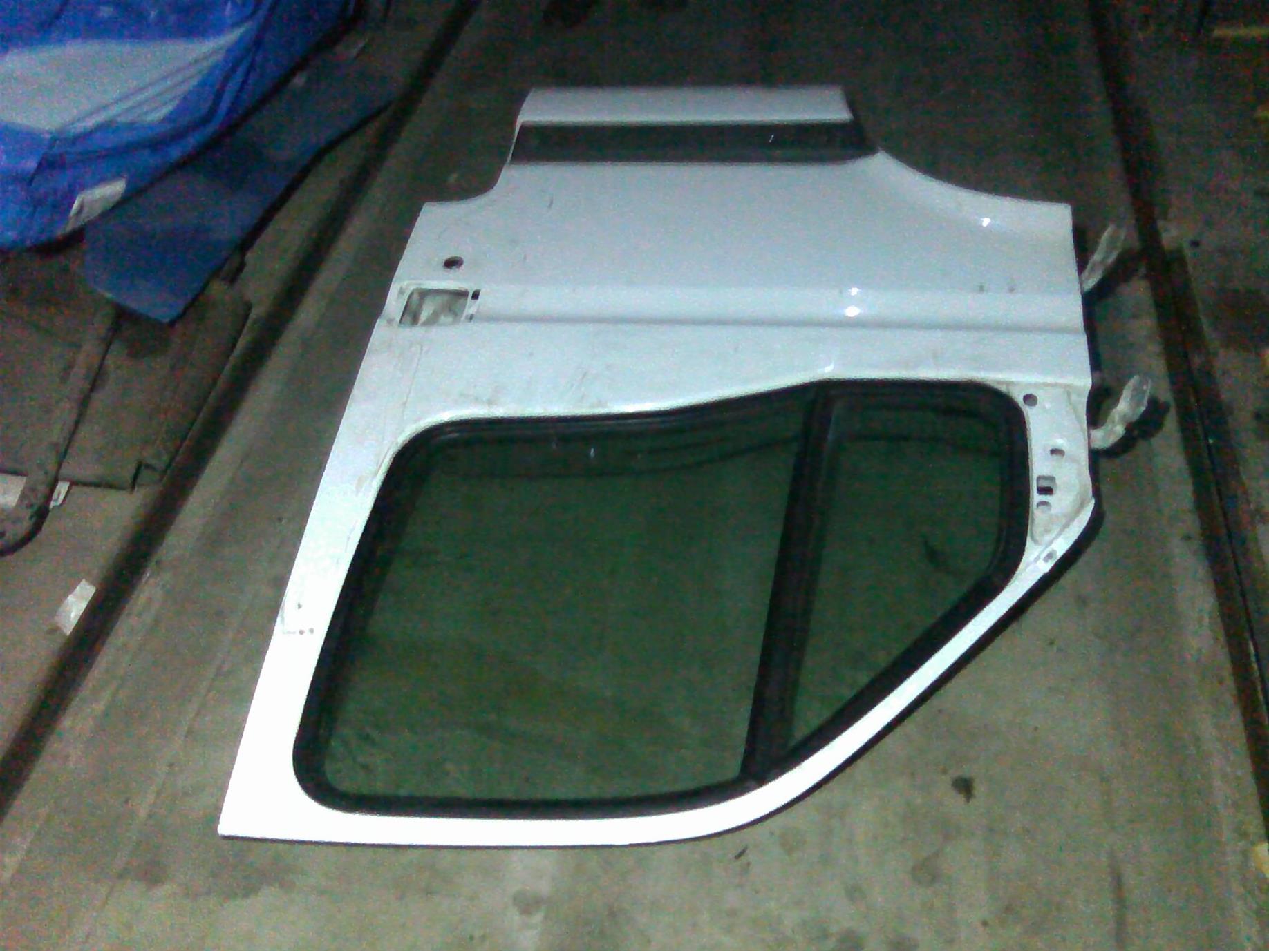 usa stanga fata completa Renault Master, an 2008