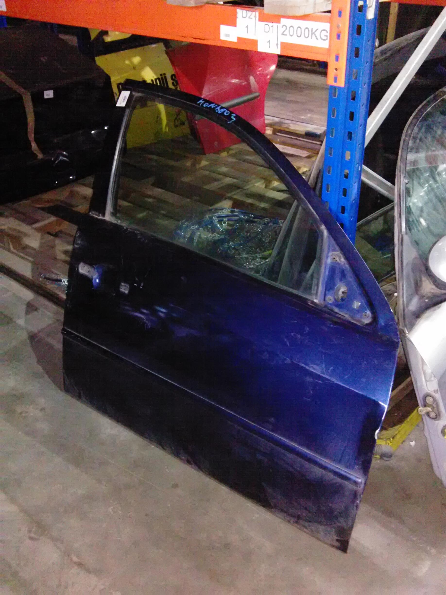 usa dreapta fata fara miner Ford Mondeo, an 2003