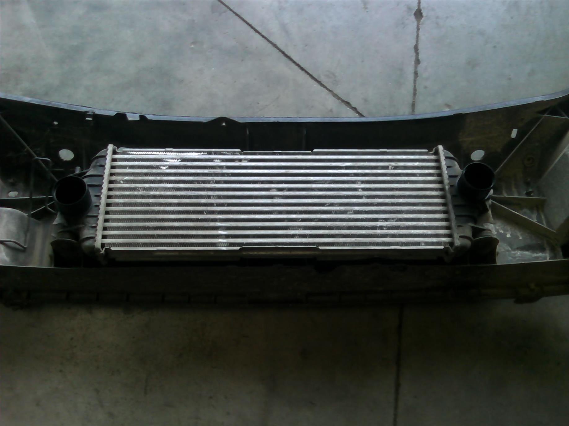 radiator intercooler Opel Vivaro 1.9D, an 2002