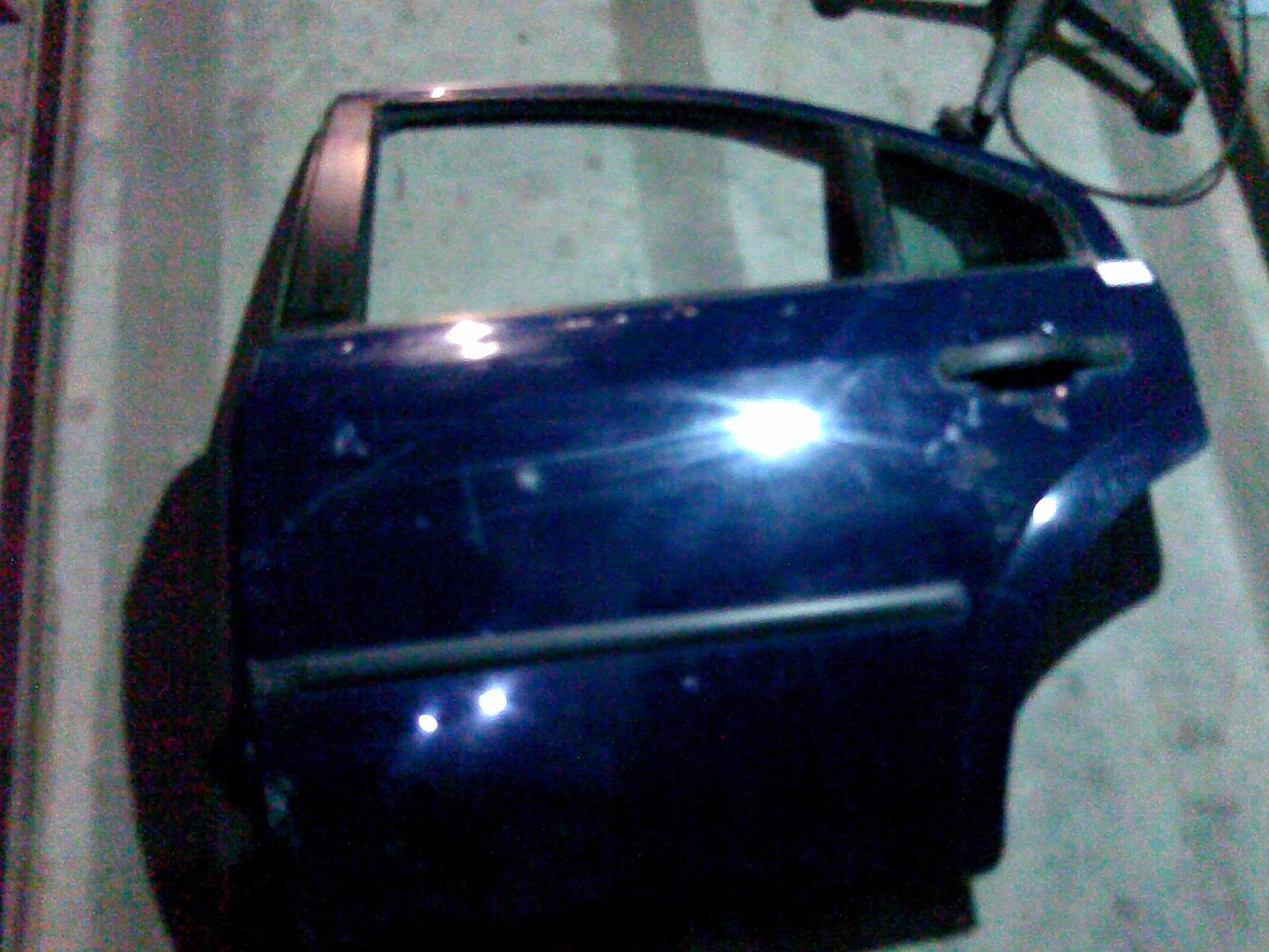 usa stanga spate completa Ford Mondeo, an 2001
