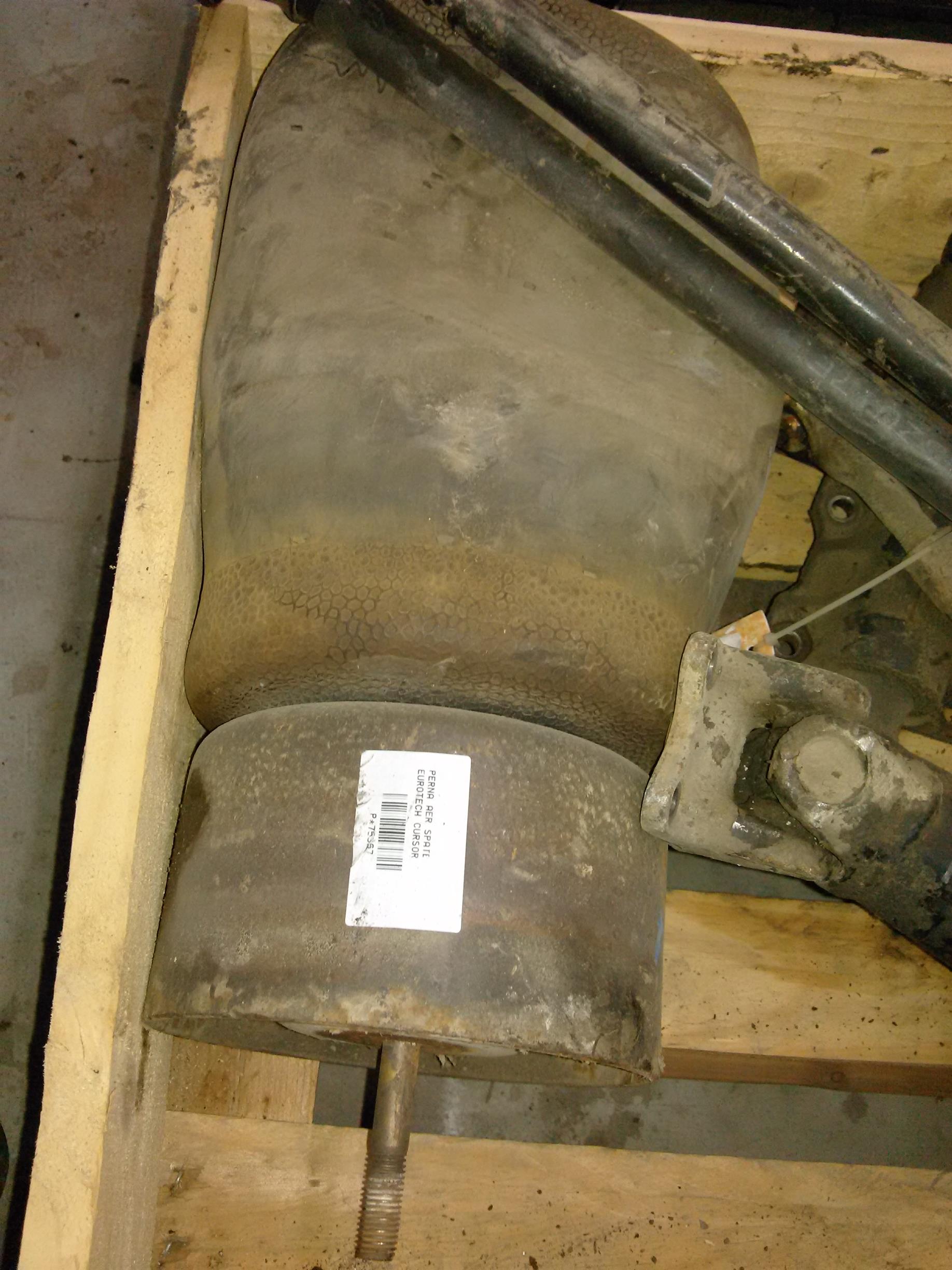 perna aer spate Iveco Eurotech Cursor
