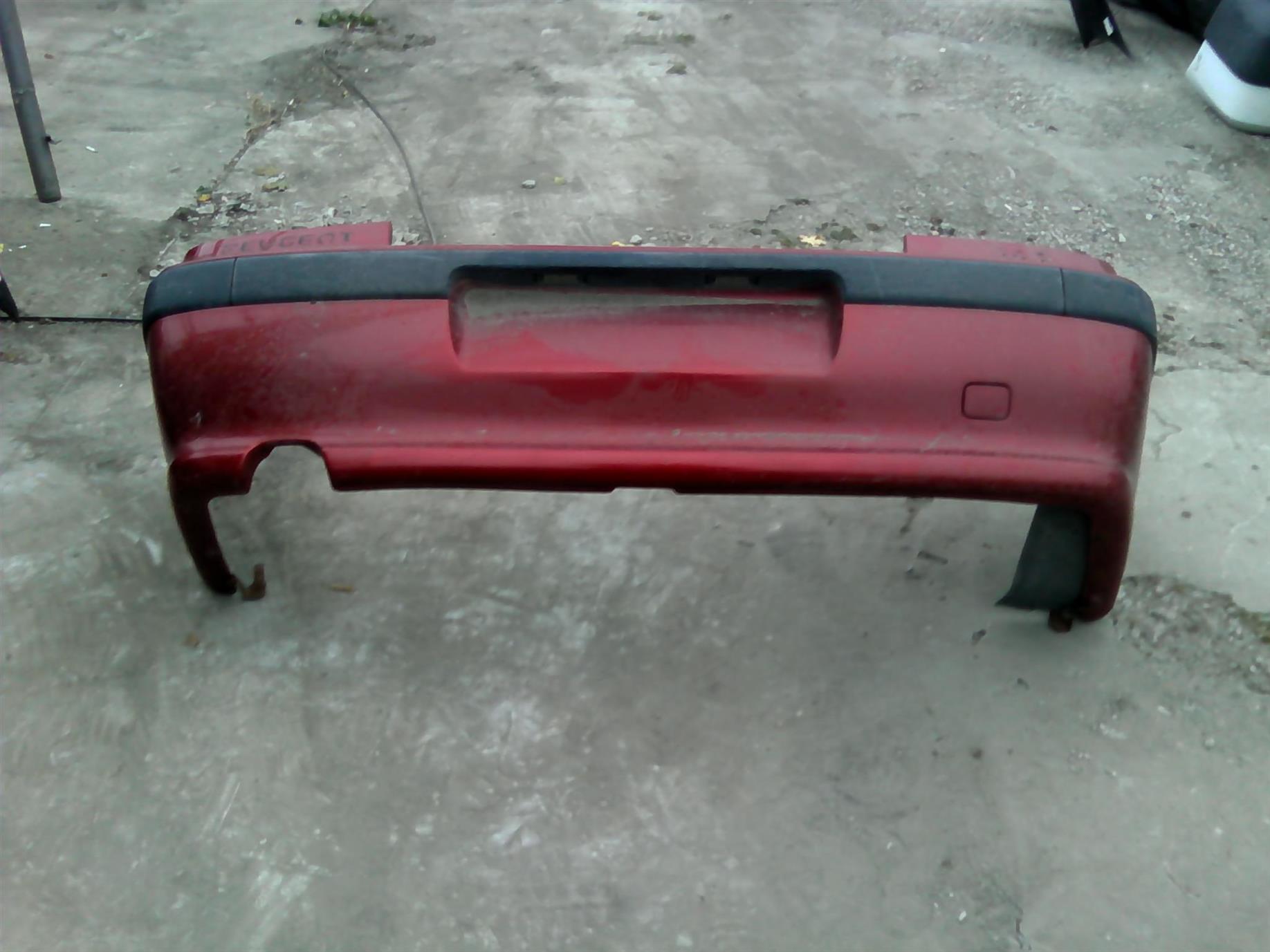 bara spate Peugeot 406 , an 1998