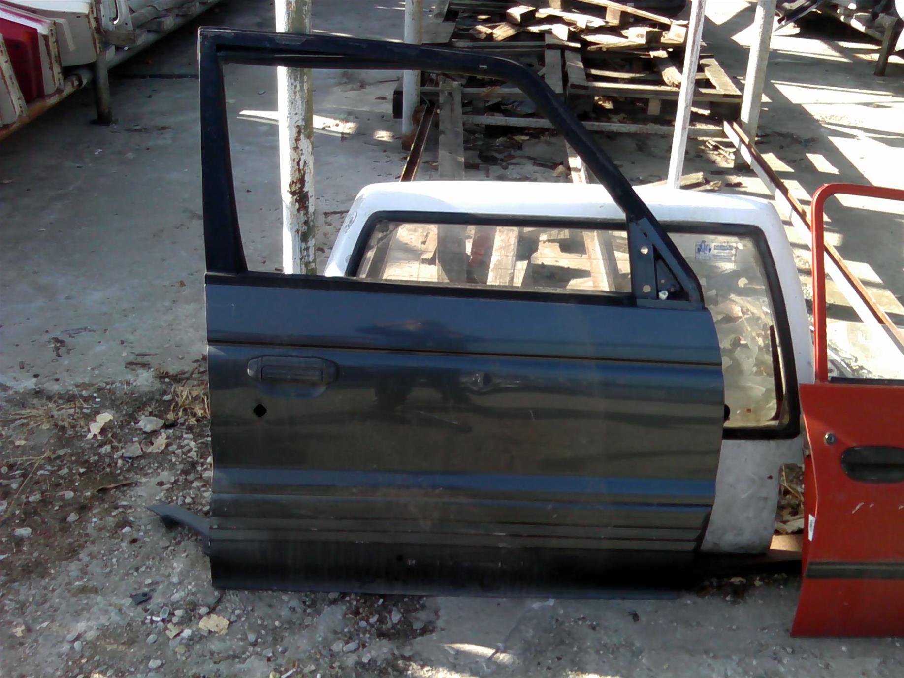 usa dreapta fata goala Mitsubishi Pajero 2