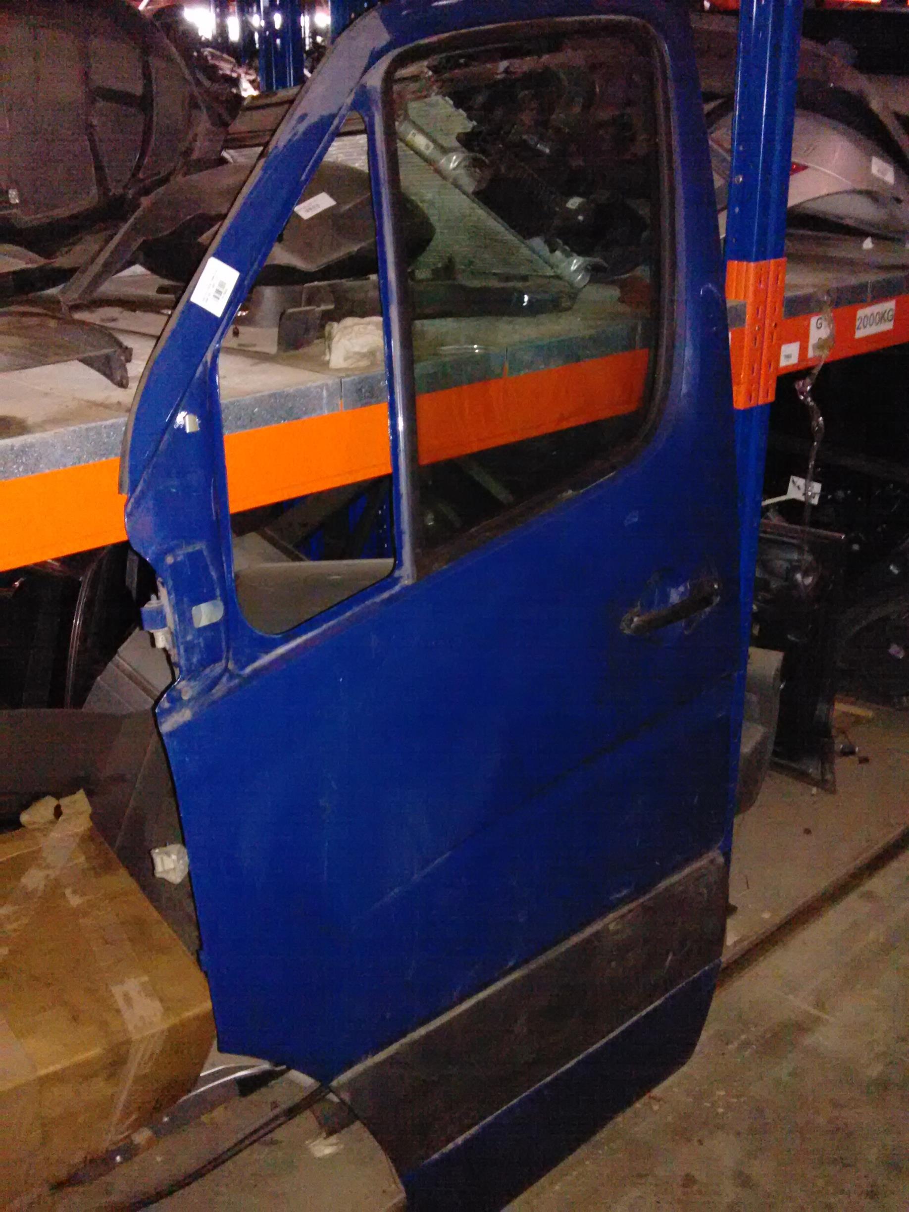 usa stanga fata completa Volkswagen Crafter, an 2007