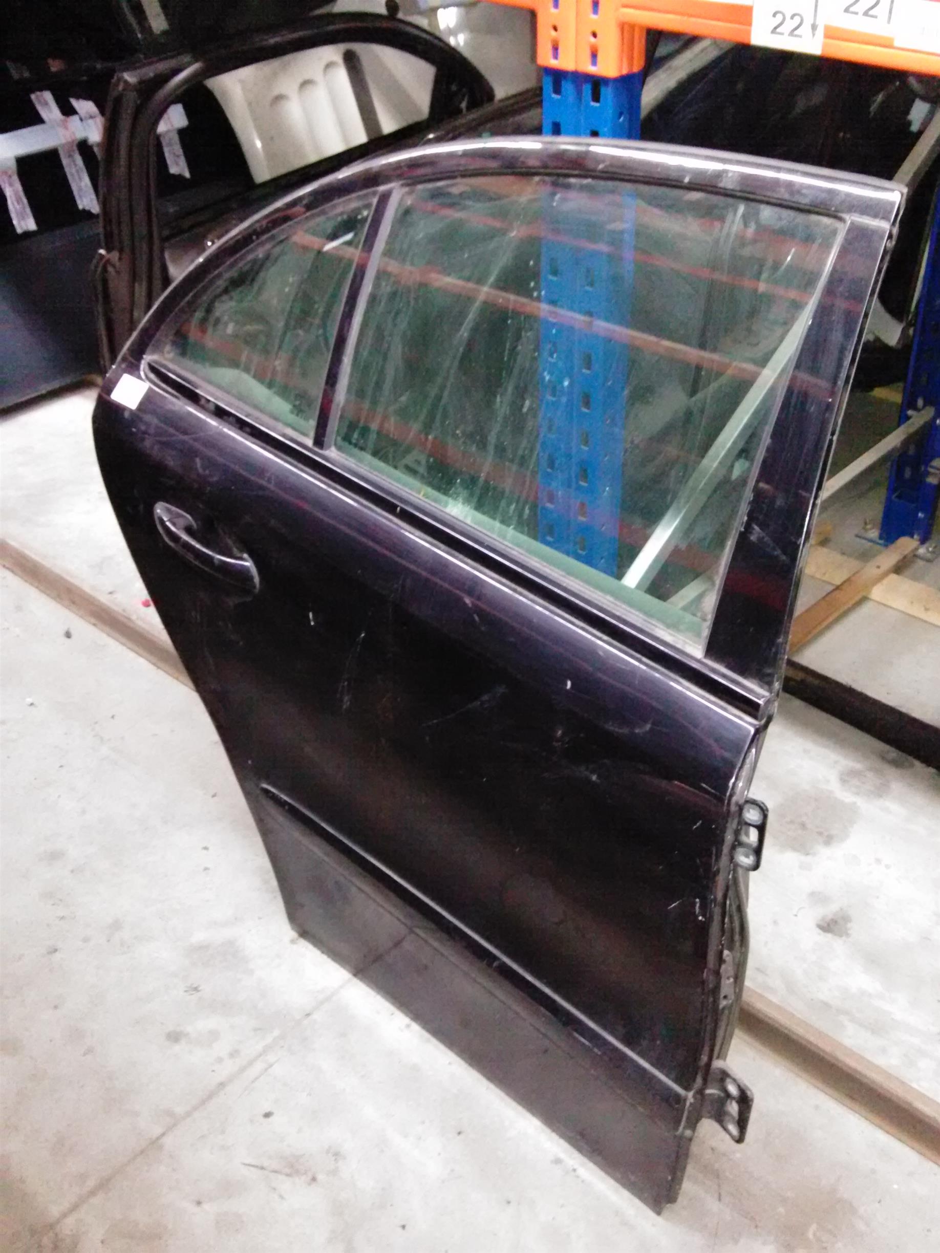usa dreapta spate completa Mercedes Eclass W211 an 2006