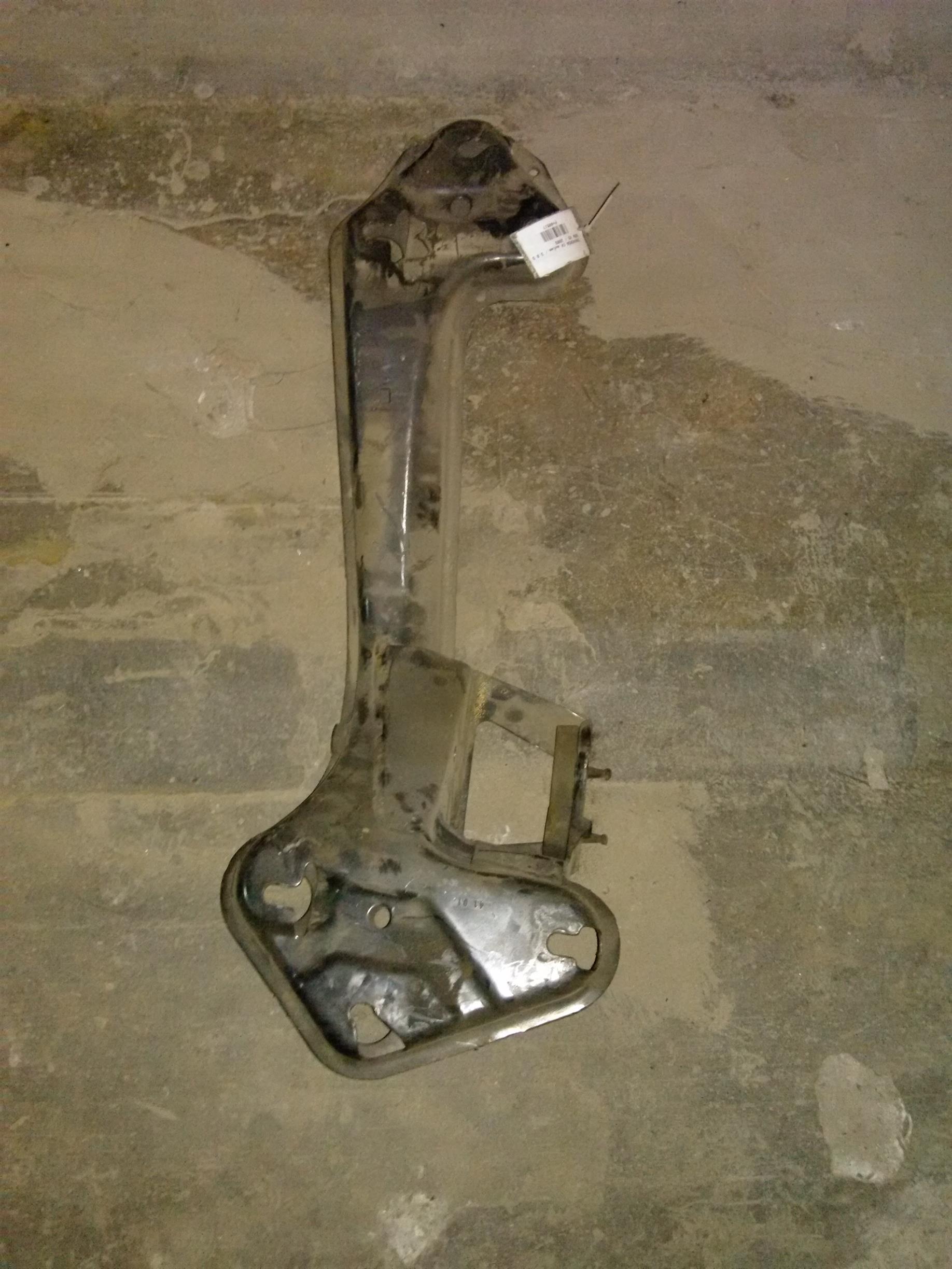 traversa cutie viteze automata BMW X5 E53, 3.0D, an 2003