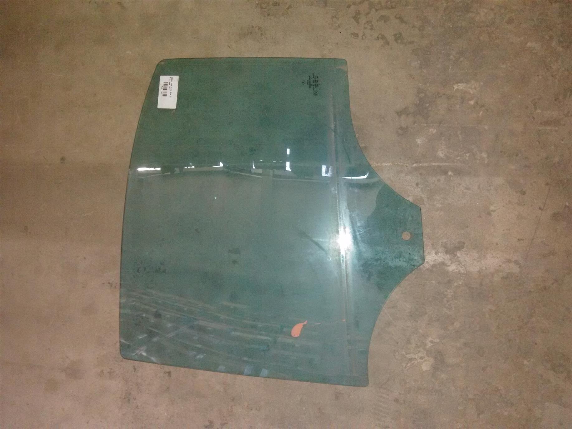 geam usa stanga spate Mercedes Cclass W203
