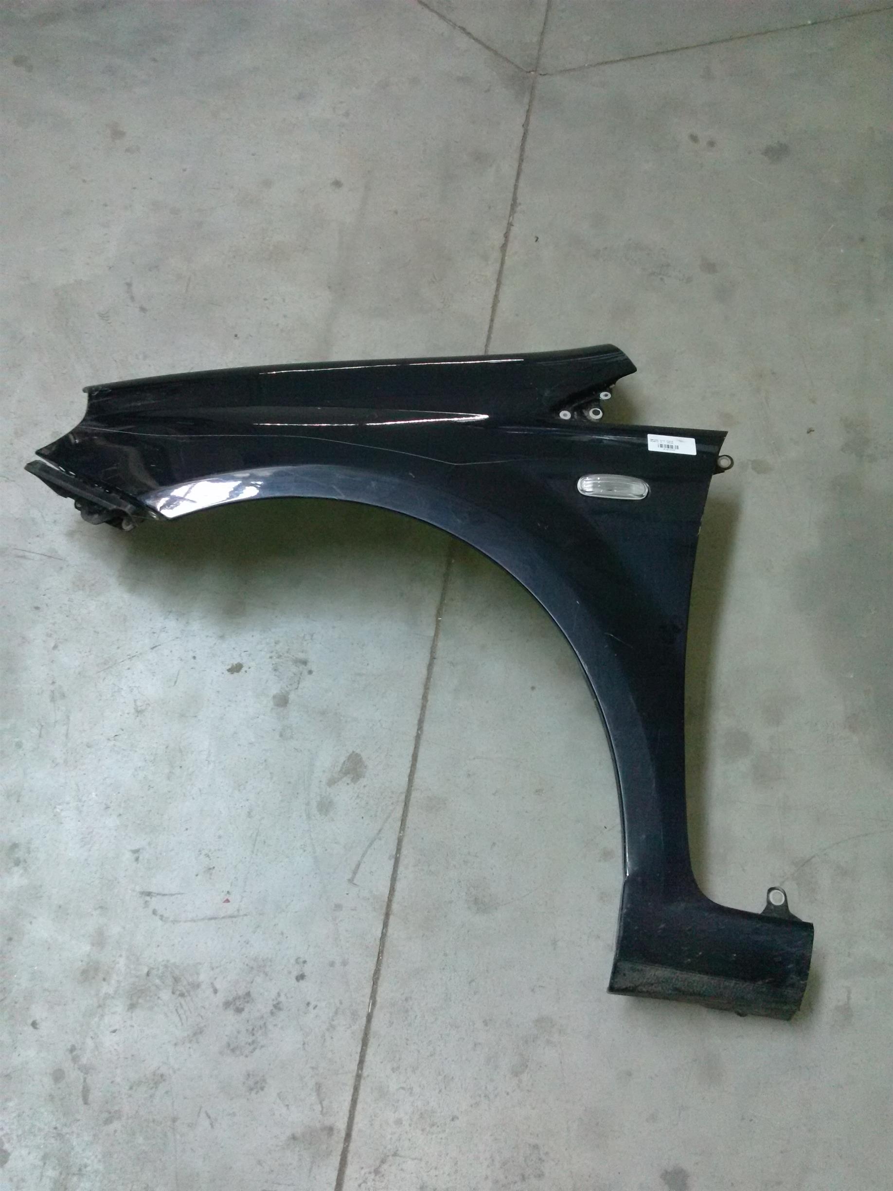 aripa stanga fata Fiat Punto 3, an 2010