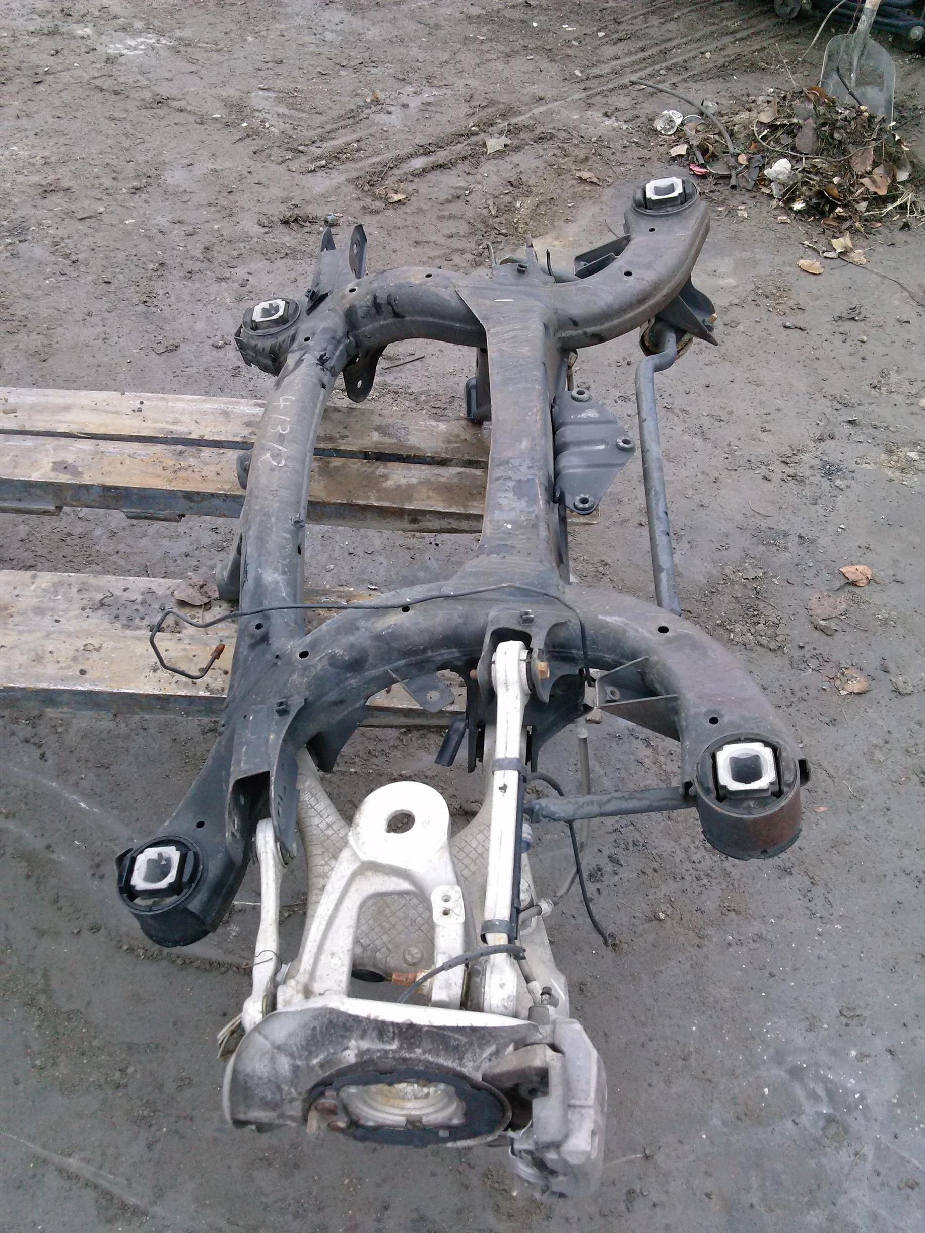 punte spate BMW X5 E70, 3.0D, an 2008