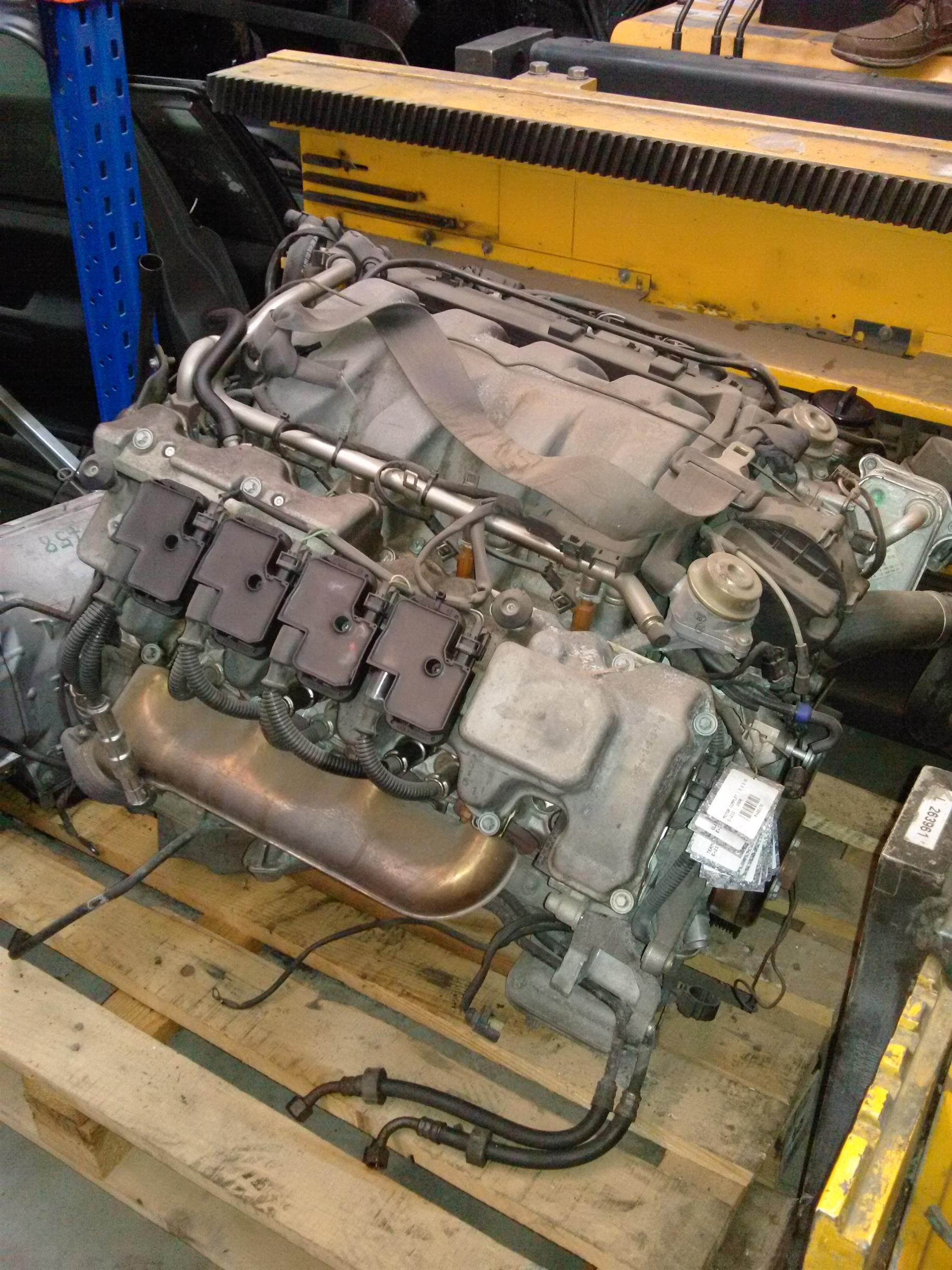 injectoare set si rampa Mercedes Eclass W211, 5.0S, an 2004