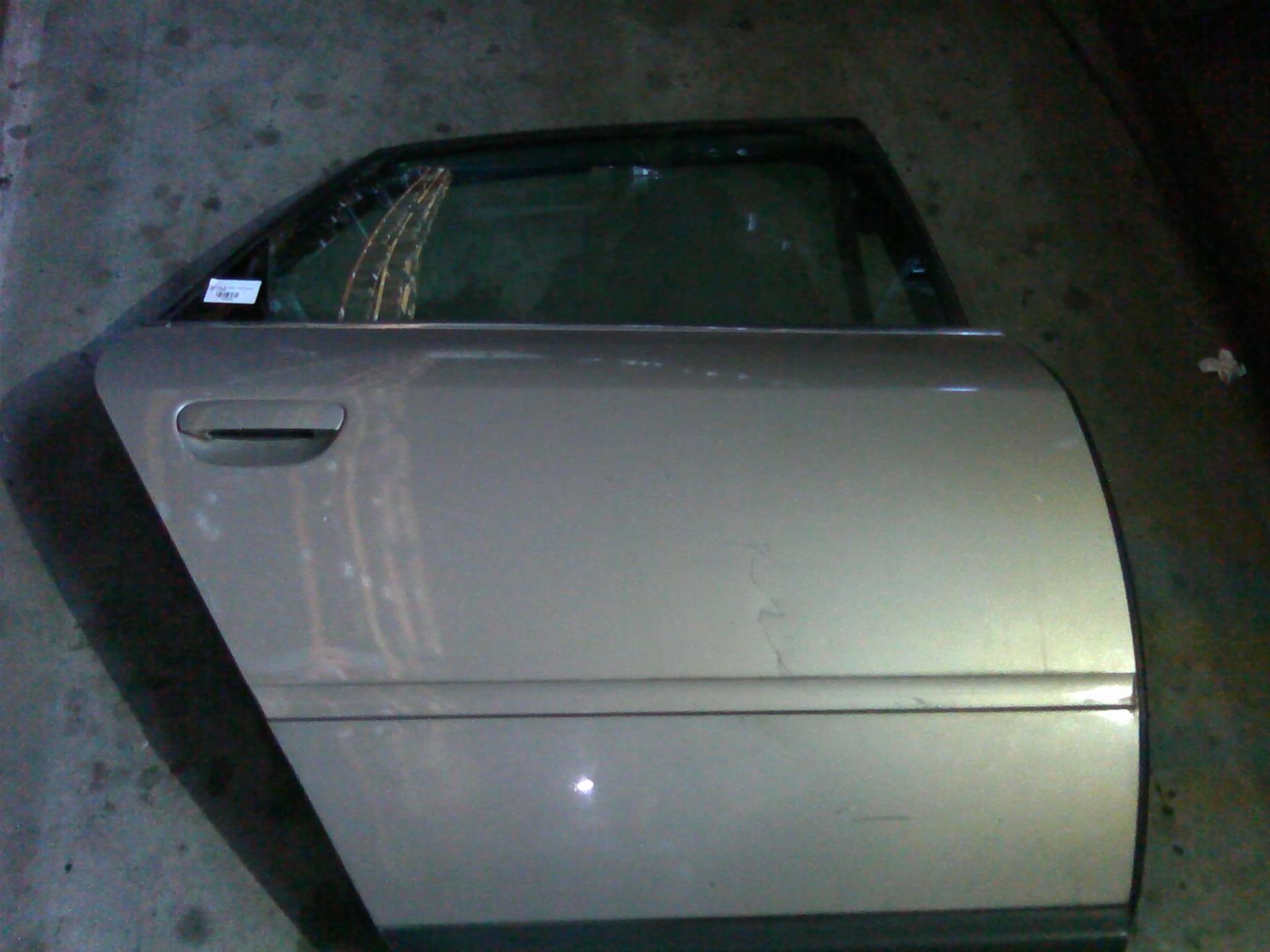 usa dreapta spate fara tapiterie Audi A6, an 2000