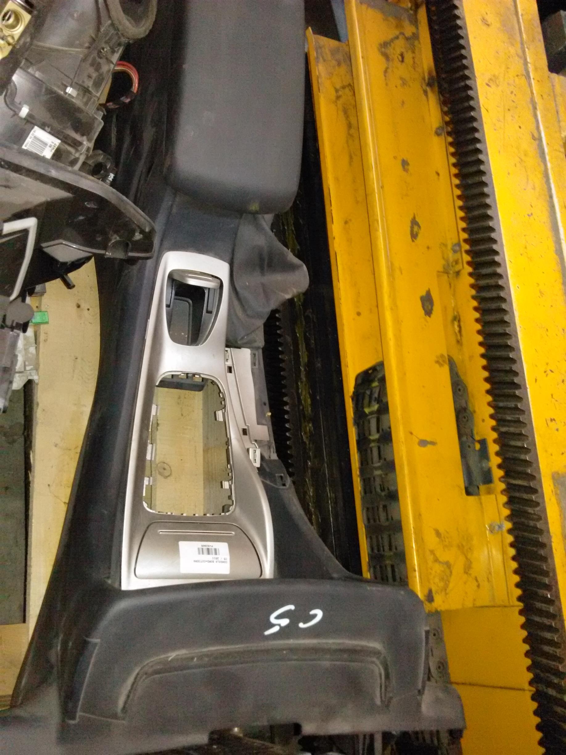consola bord si cotiera Citroen C5, an 2011