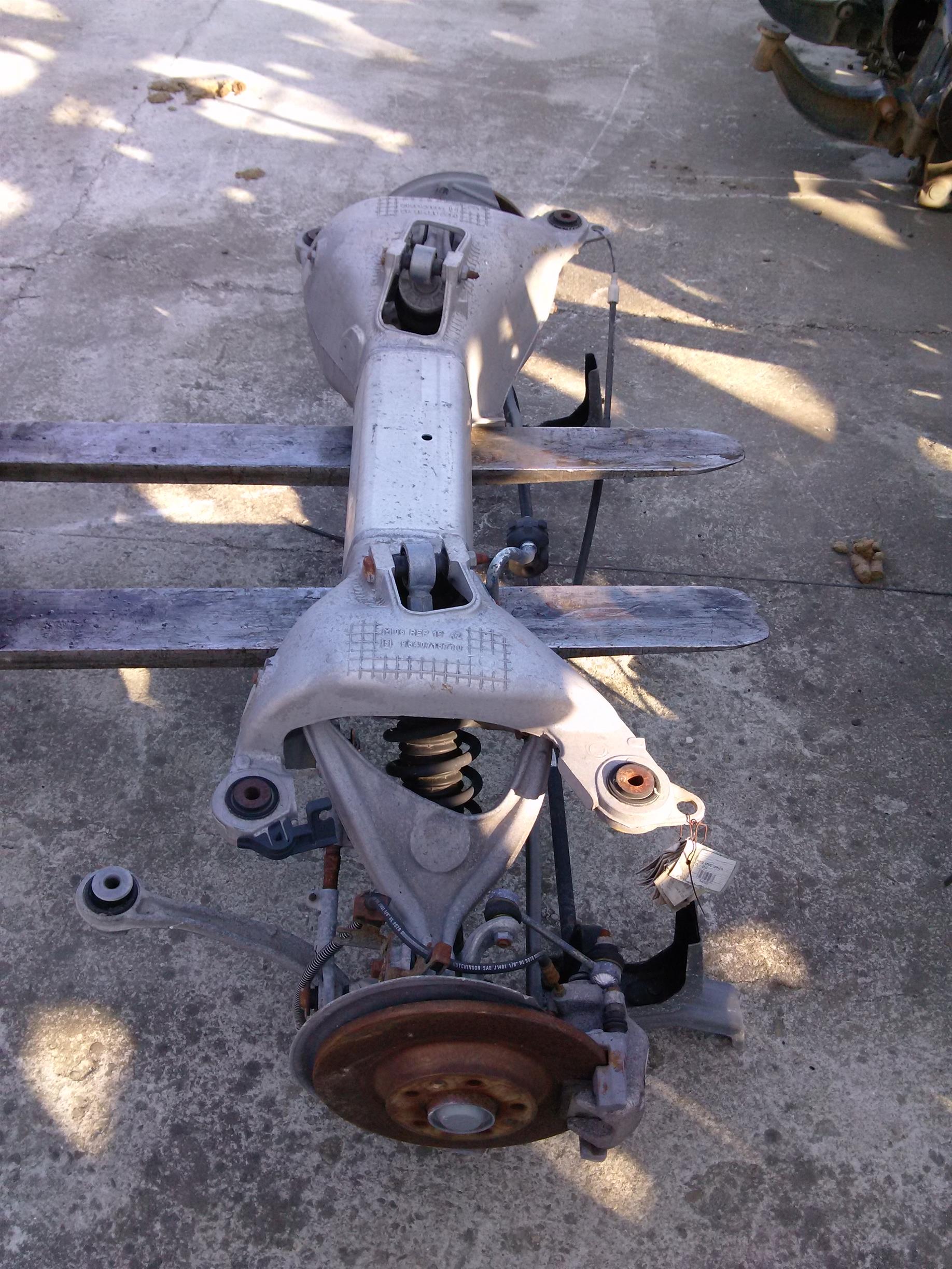 amortizor stanga spate complet Citroen C5, an 2011