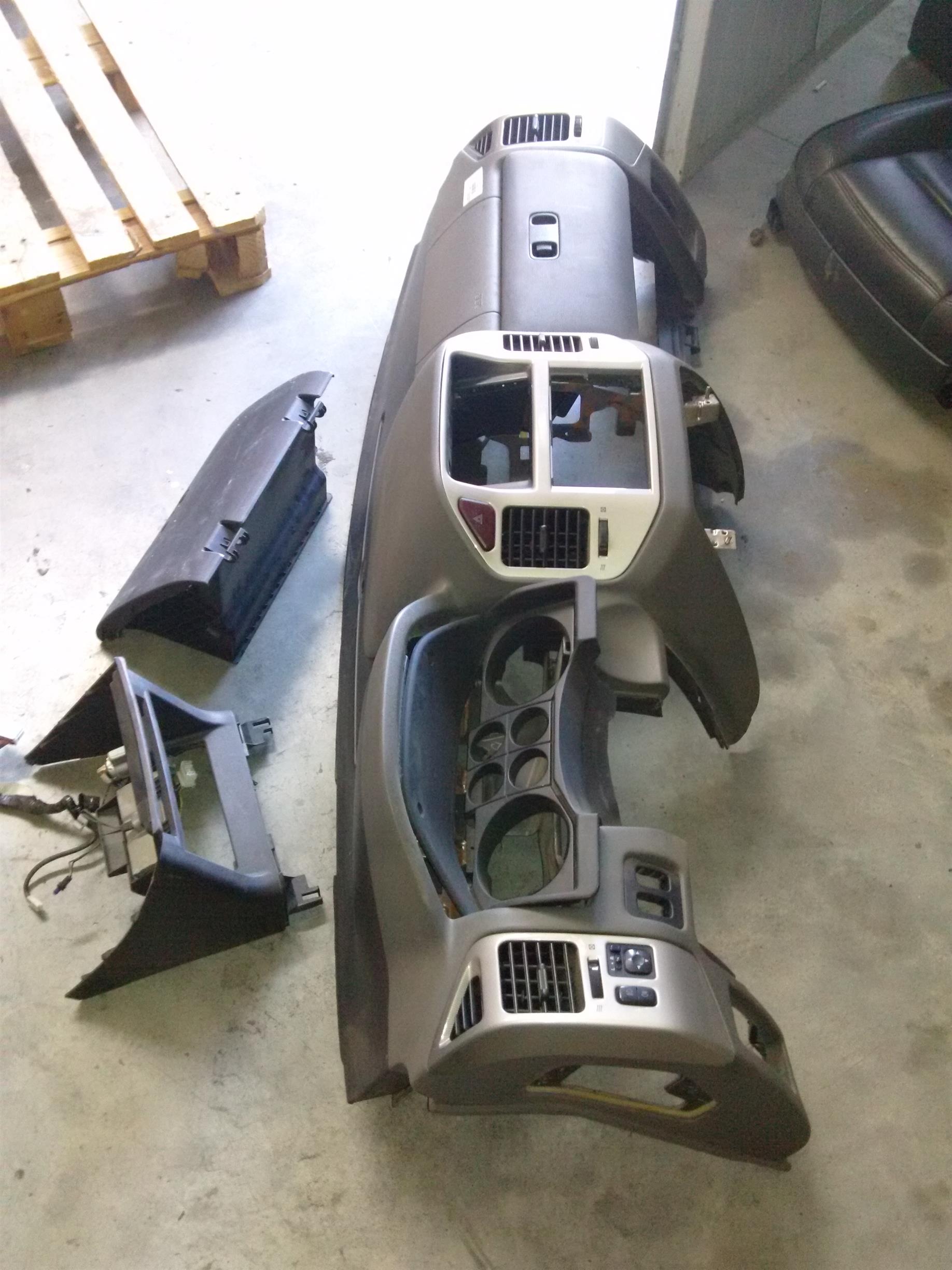 plansa bord Mitsubishi Pajero 3, 3.2DID, an 2006