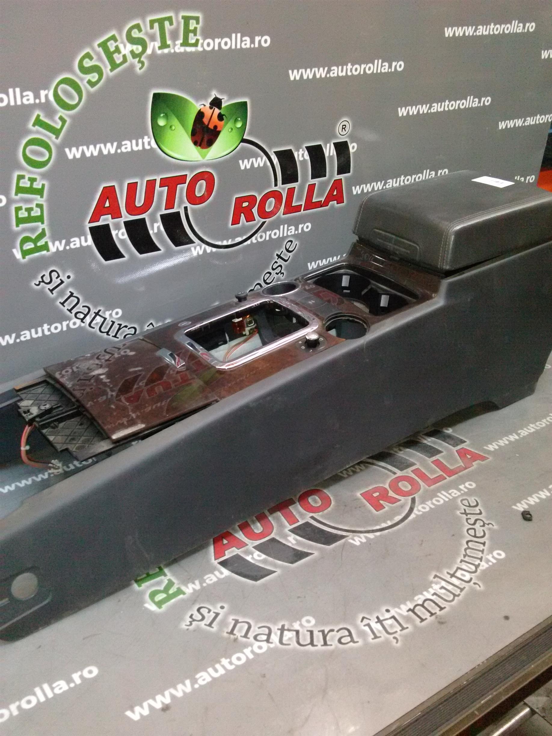 consola intre scaune Volkswagen Touareg, an 2006