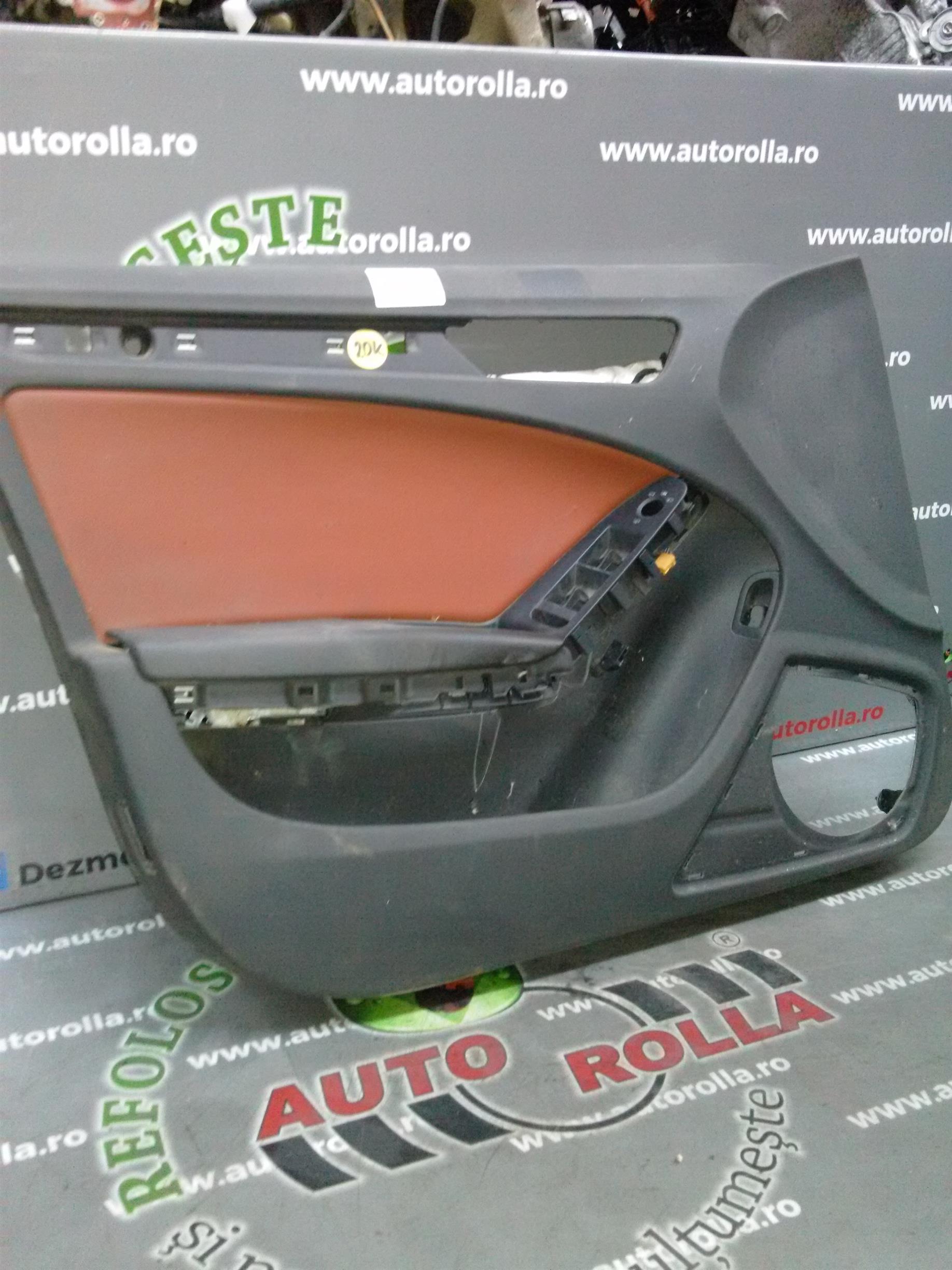 tapiterie usa stanga fata Audi A4, an 2009
