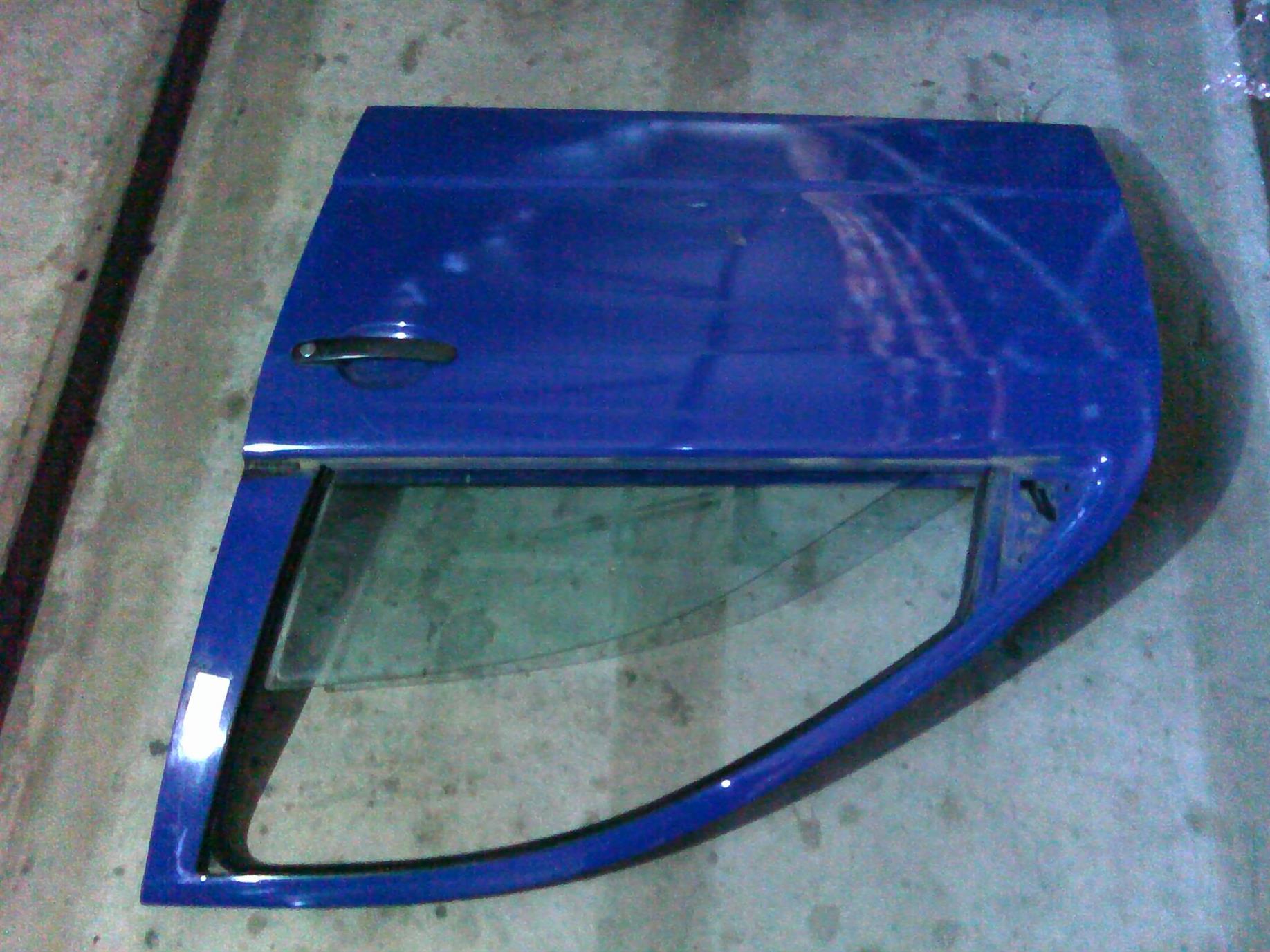 usa stanga fata completa Skoda Fabia, an 2001