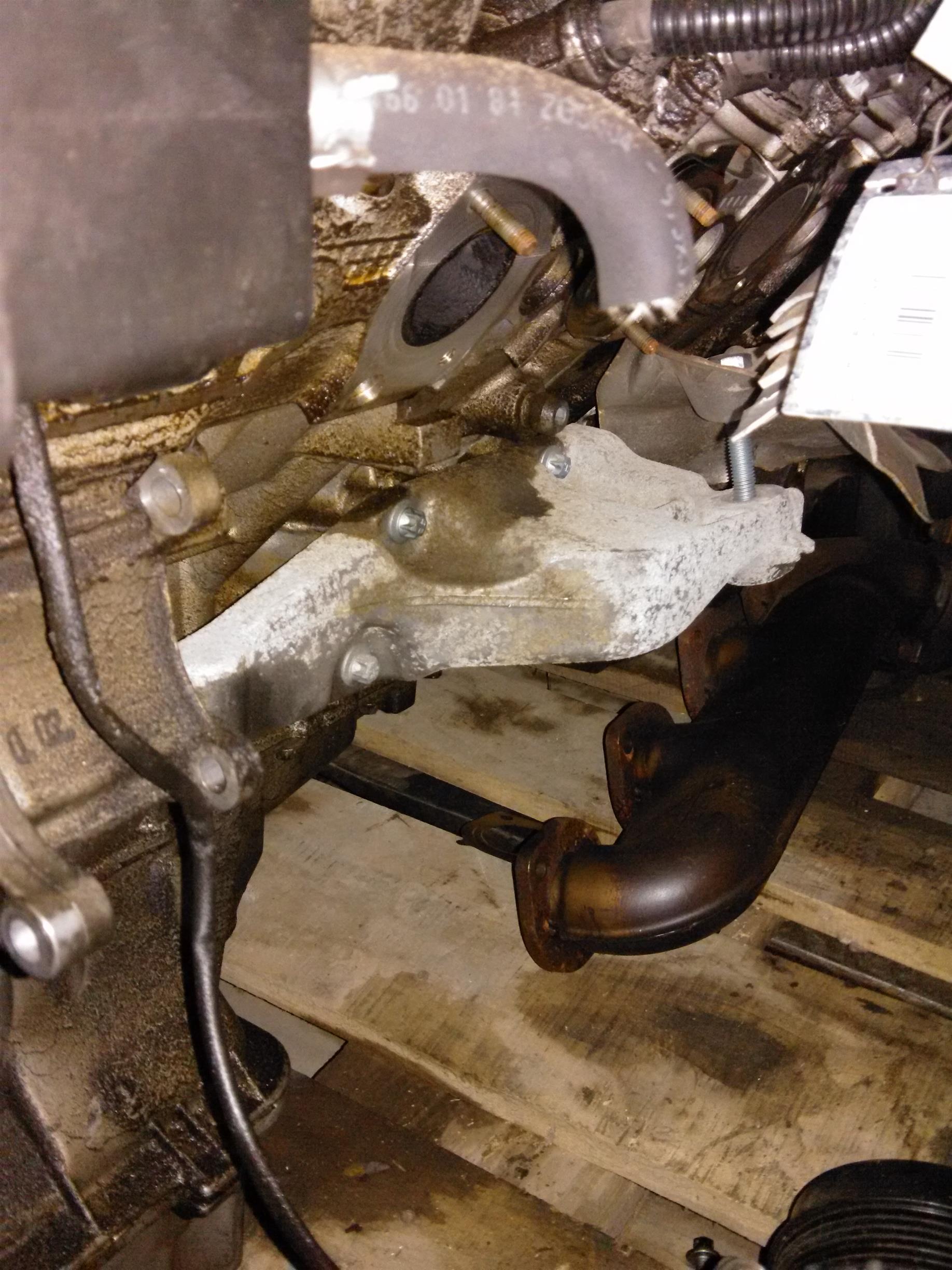 suport motor stanga Mercedes ML W164, 5.0S, an 2008