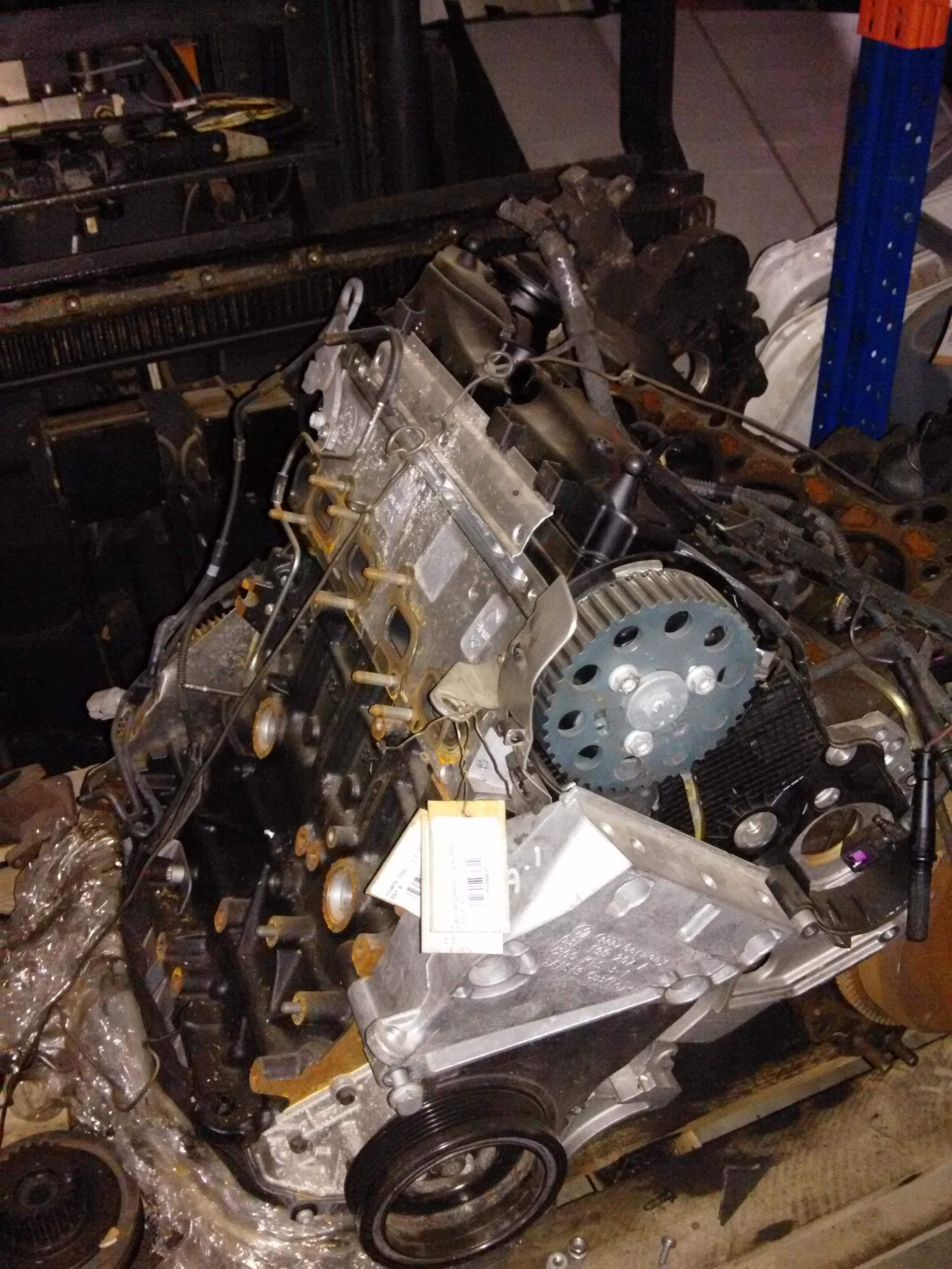 motor cay Volkswagen Golf 6, 1.6TDI